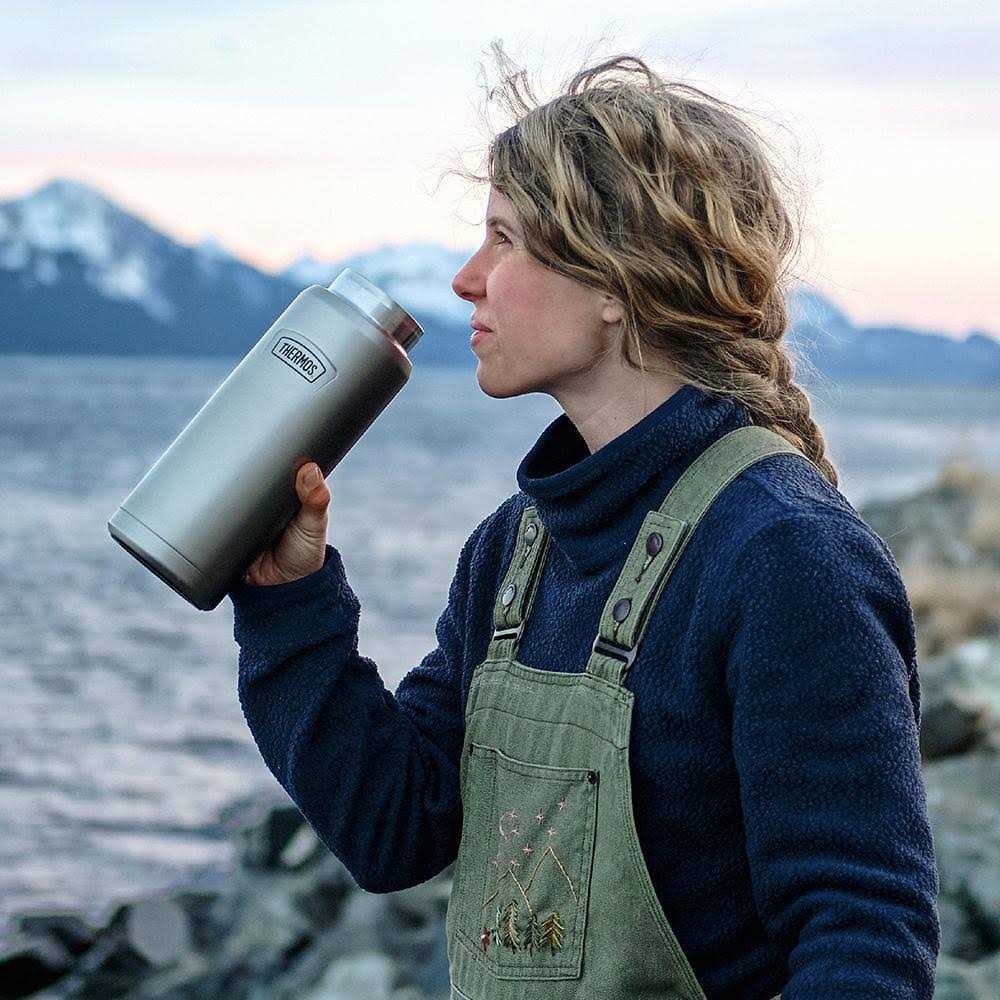 ICON SERIES BY Thermos Stainless Steel Water Bottle with Screw Top Lid