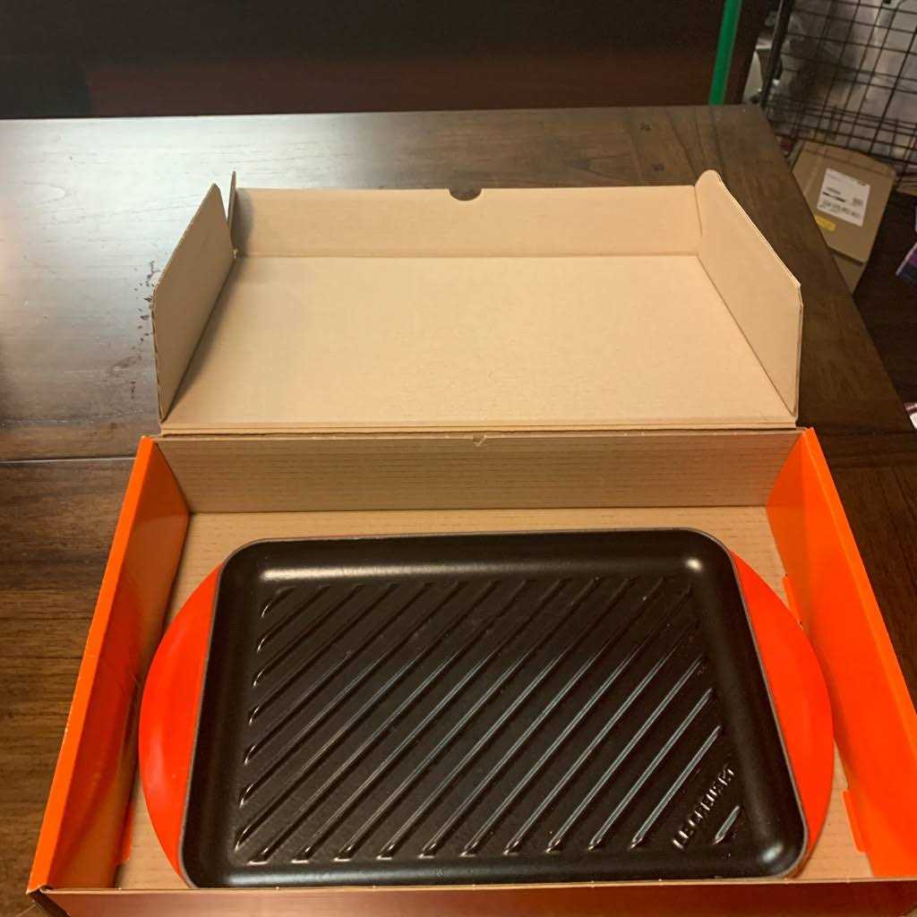 Le Creuset Enameled Cast Iron Skinny Grill