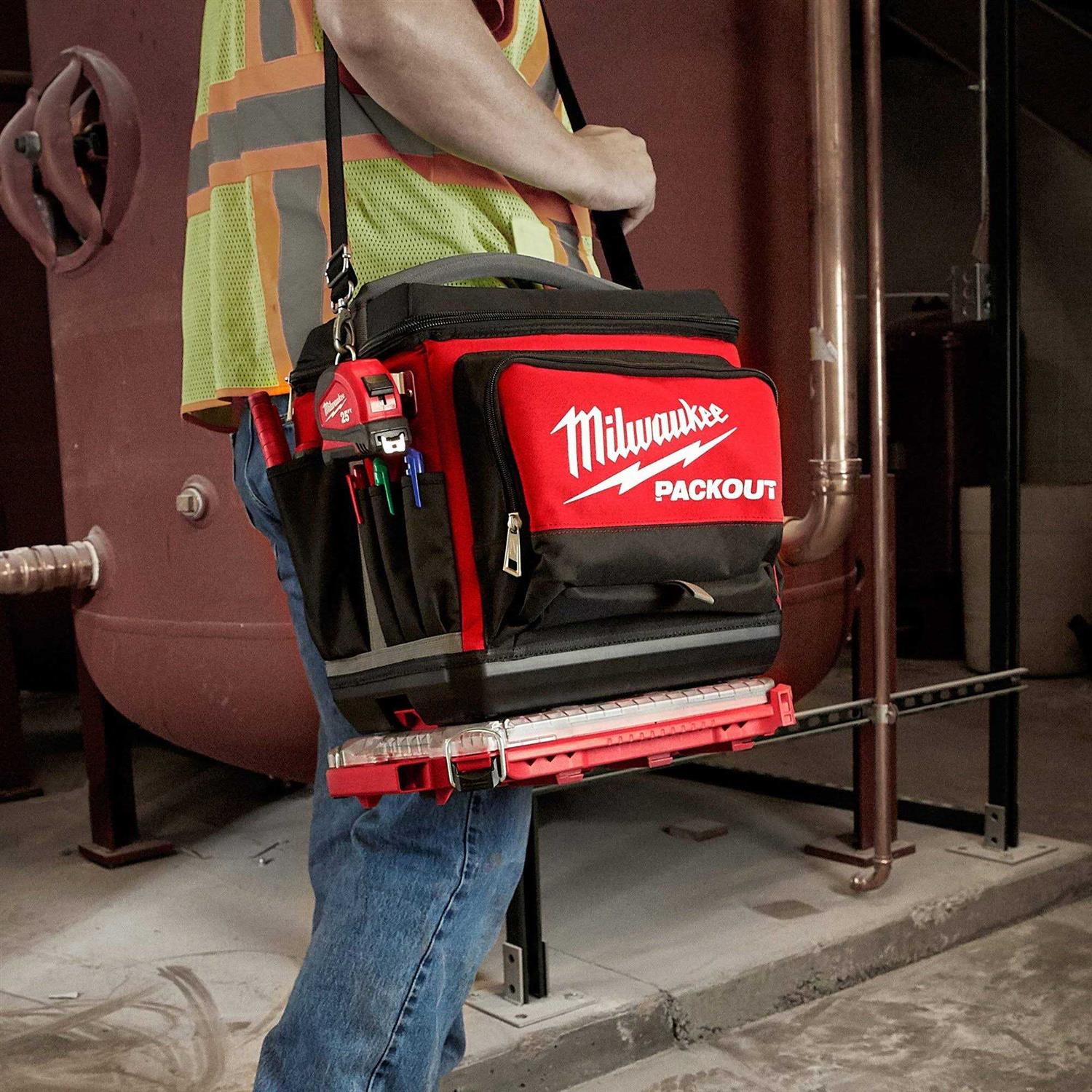 Milwaukee 48-22-8302 PACKOUT Cooler