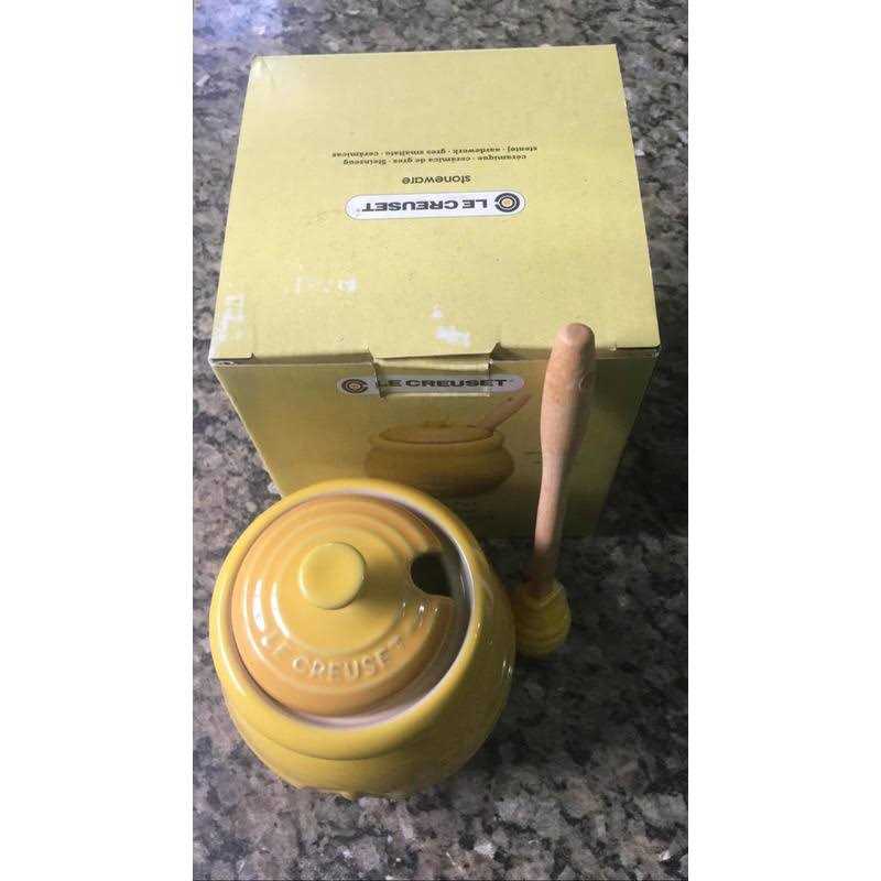 Le Creuset Honey Pot with Silicone Dipper
