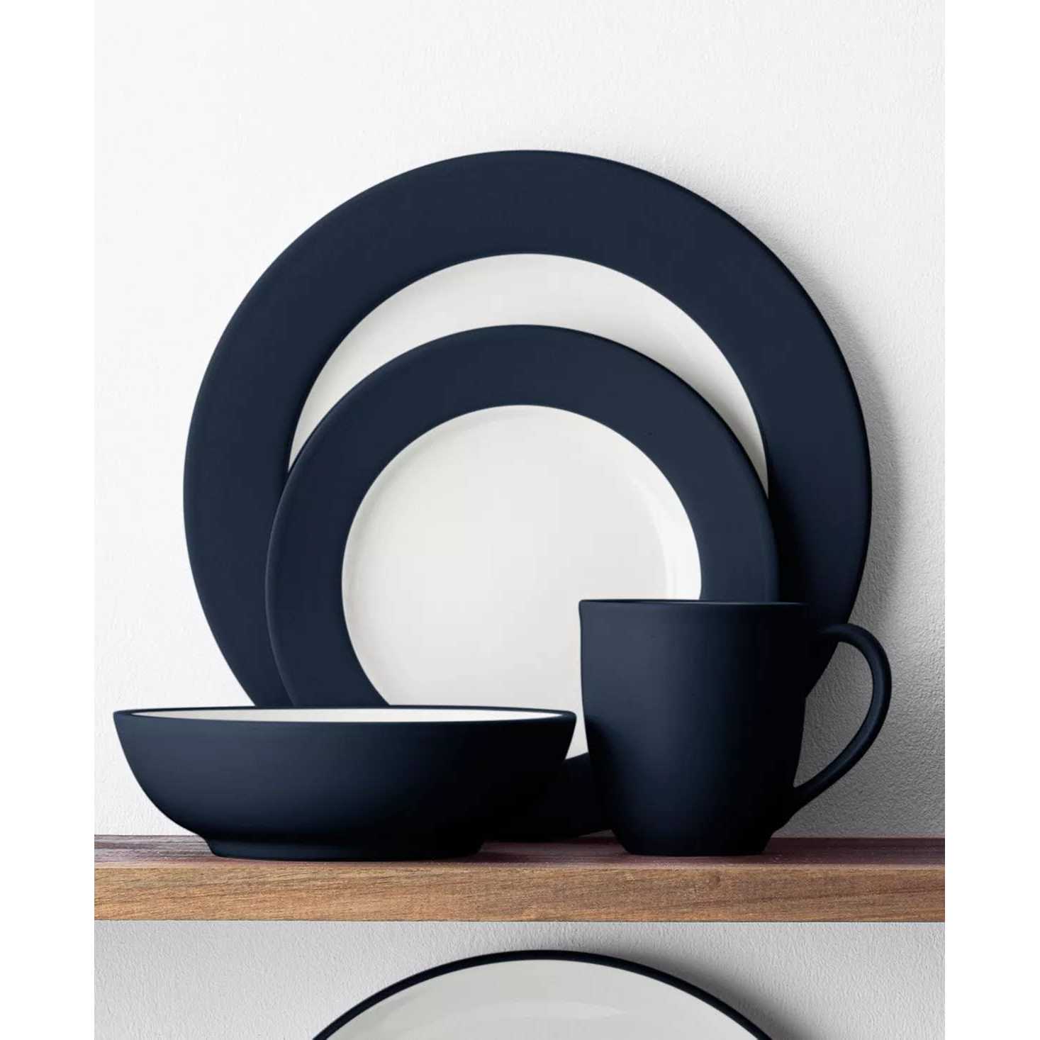 Noritake 4-Piece Colorwave Rim Place Setting