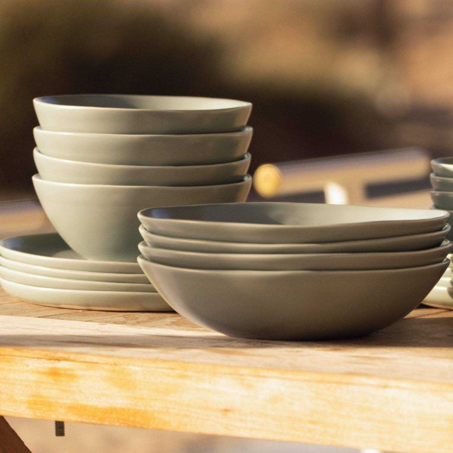 Fable Base Dinnerware Set