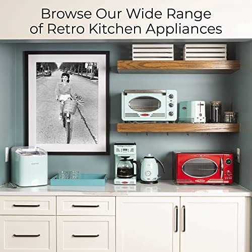 Nostalgia 0.9 Retro Microwave Oven