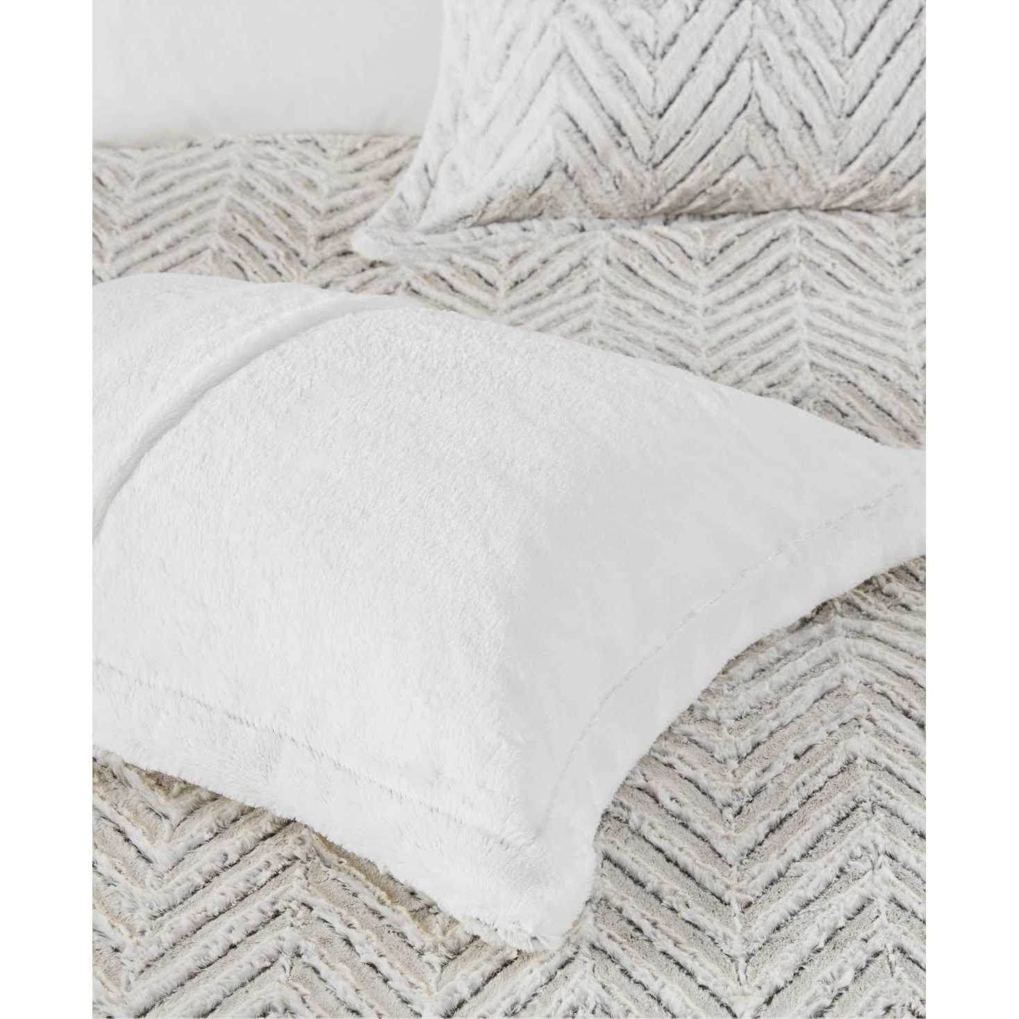 Madison Park Adelyn Ultra Plush Down Alternative Comforter Set