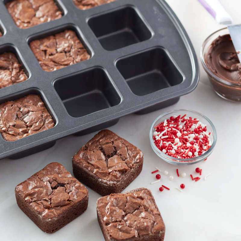 Wilton 12 Cavity Brownie Bar Pan