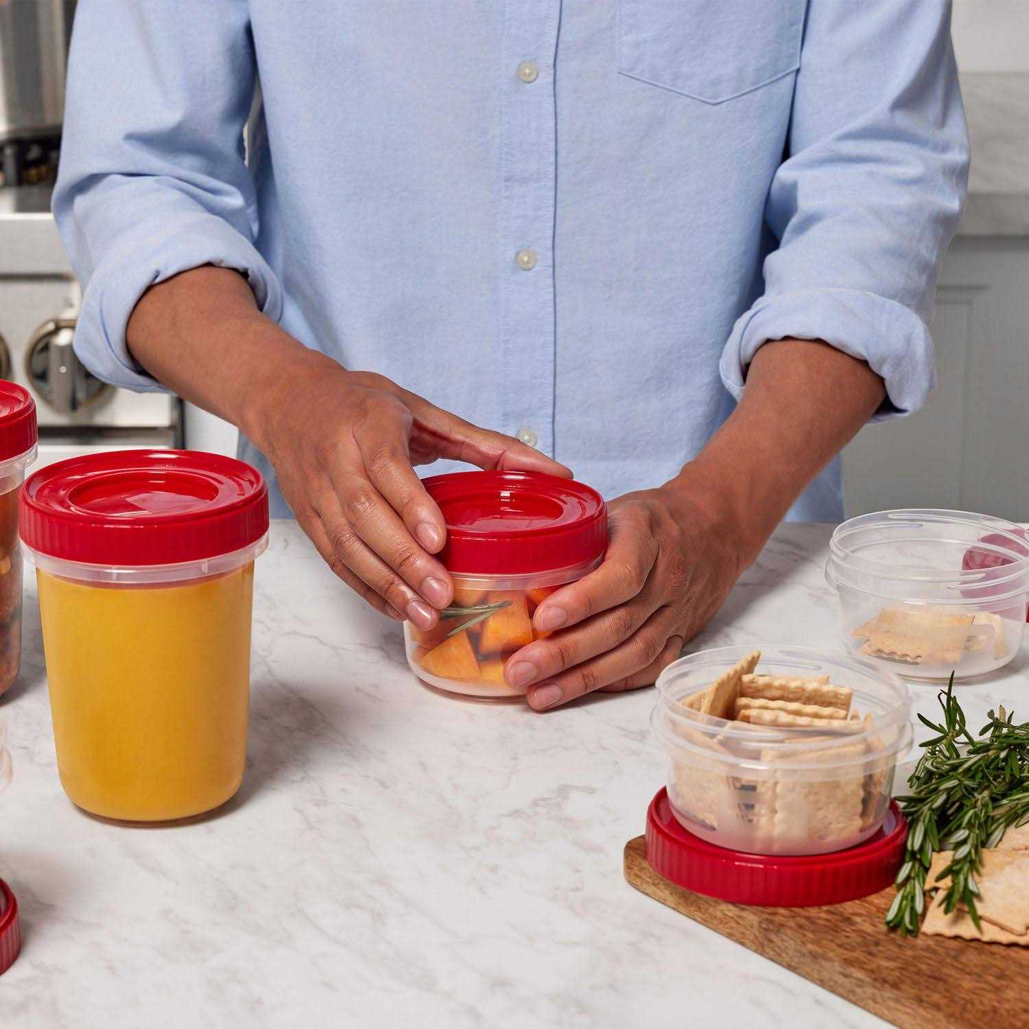 Rubbermaid Take-Alongs Food Storage Containers