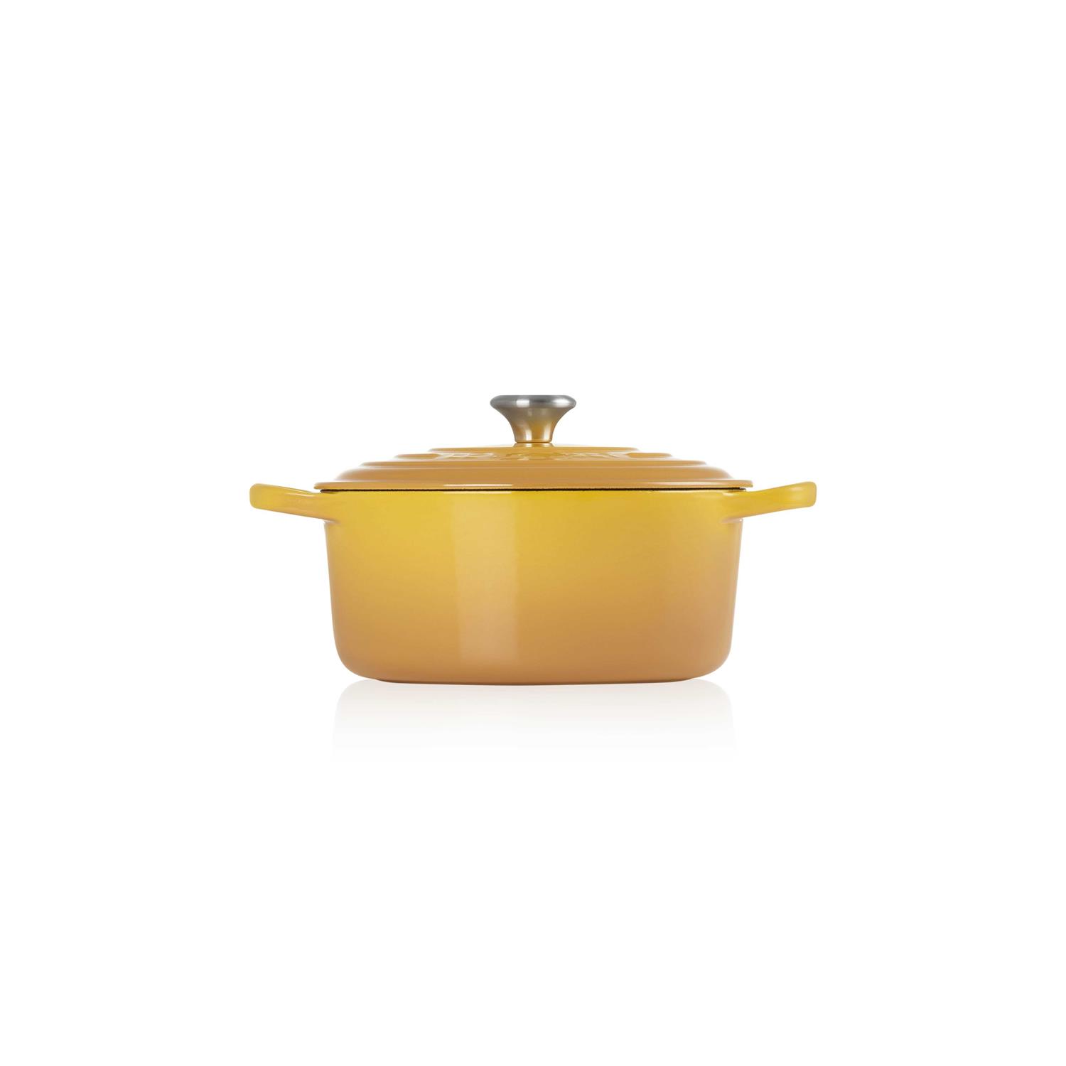 Le Creuset Signature Round Dutch Oven