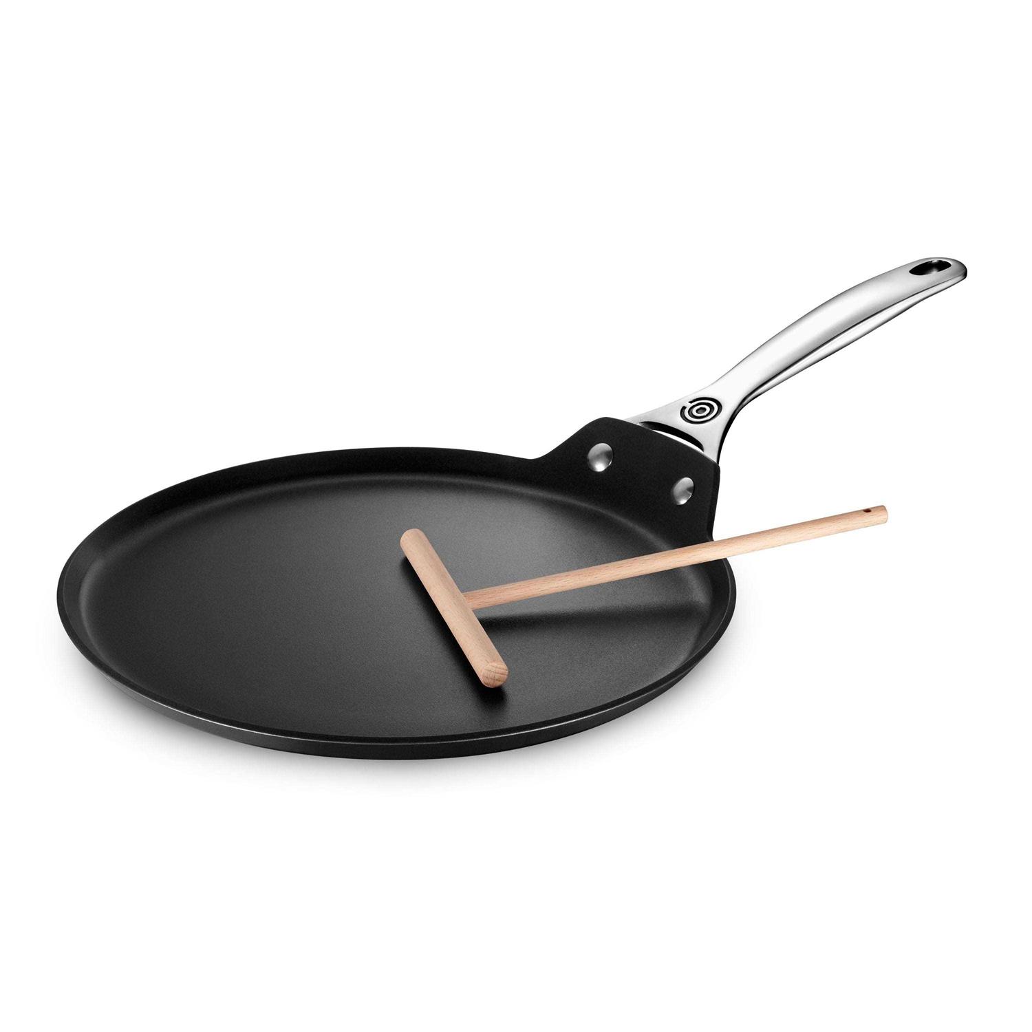 Le Creuset Toughened Nonstick PRO Crepe Pan with Rateau