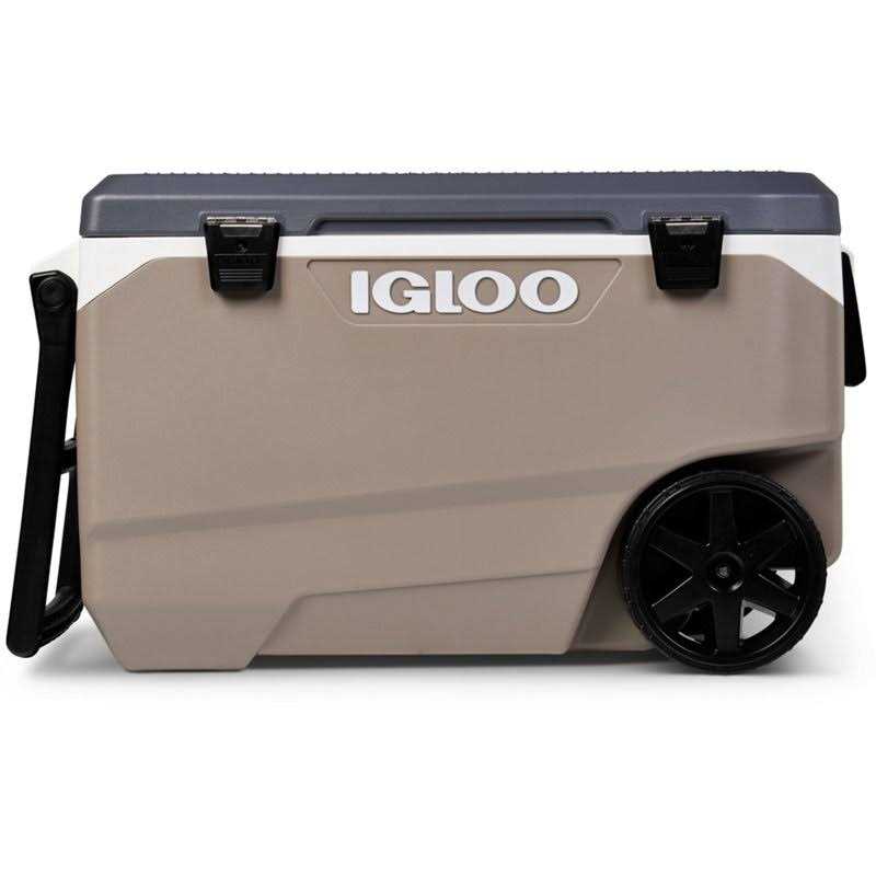 Igloo Latitude 90 qt Roller Cooler