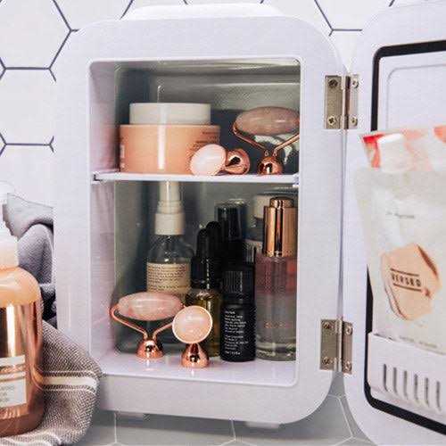 Finishing Touch Flawless Mini Beauty Cooler for Makeup and Skincare