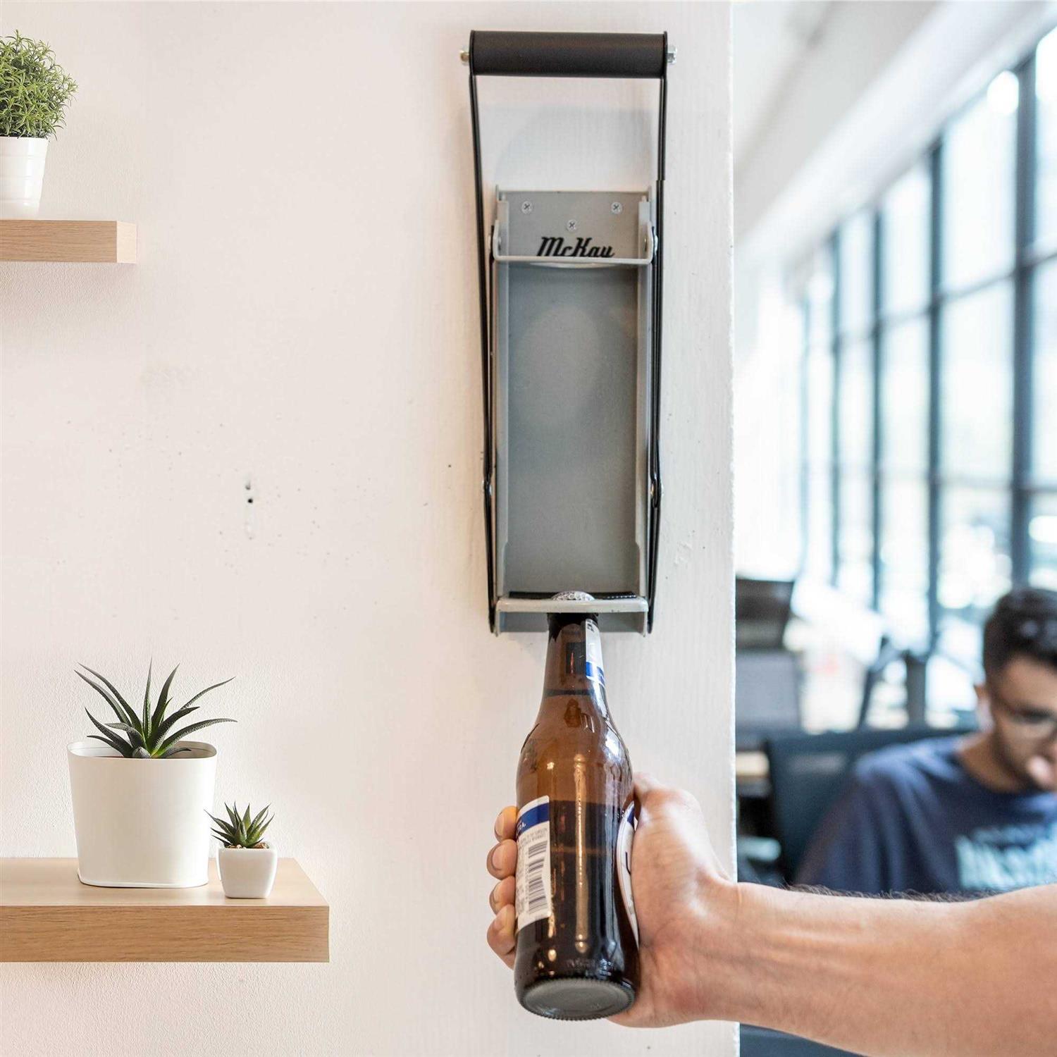 Mckay Metal Can Crusher, Heavy-Duty Wall-Mounted Smasher for Aluminum Seltzer, Soda, Beer Cans and Bottles for Recycling