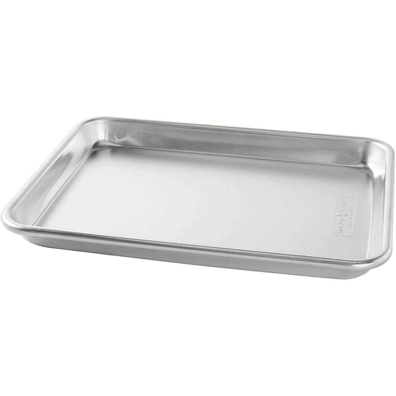 Nordic Ware Natural Aluminum Commercial Baker’s Quarter Sheet