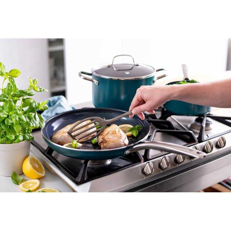 Blue Diamond 12-Piece Ceramic Cookware Set