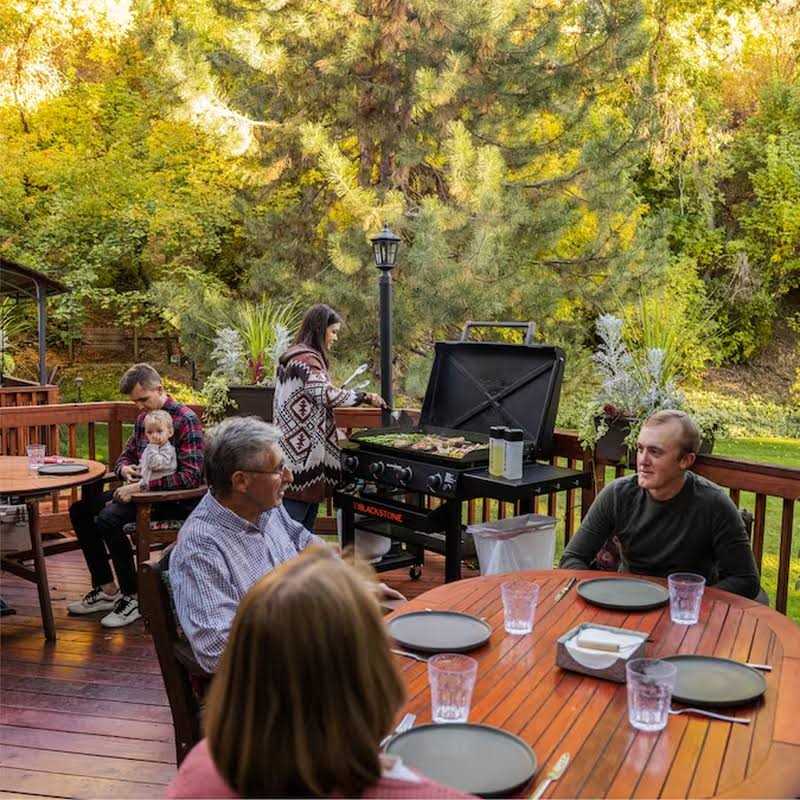 Blackstone 36-in Culinary Omnivore Griddle with Hood 4-Burner Liquid Propane Flat Top Grill 2162