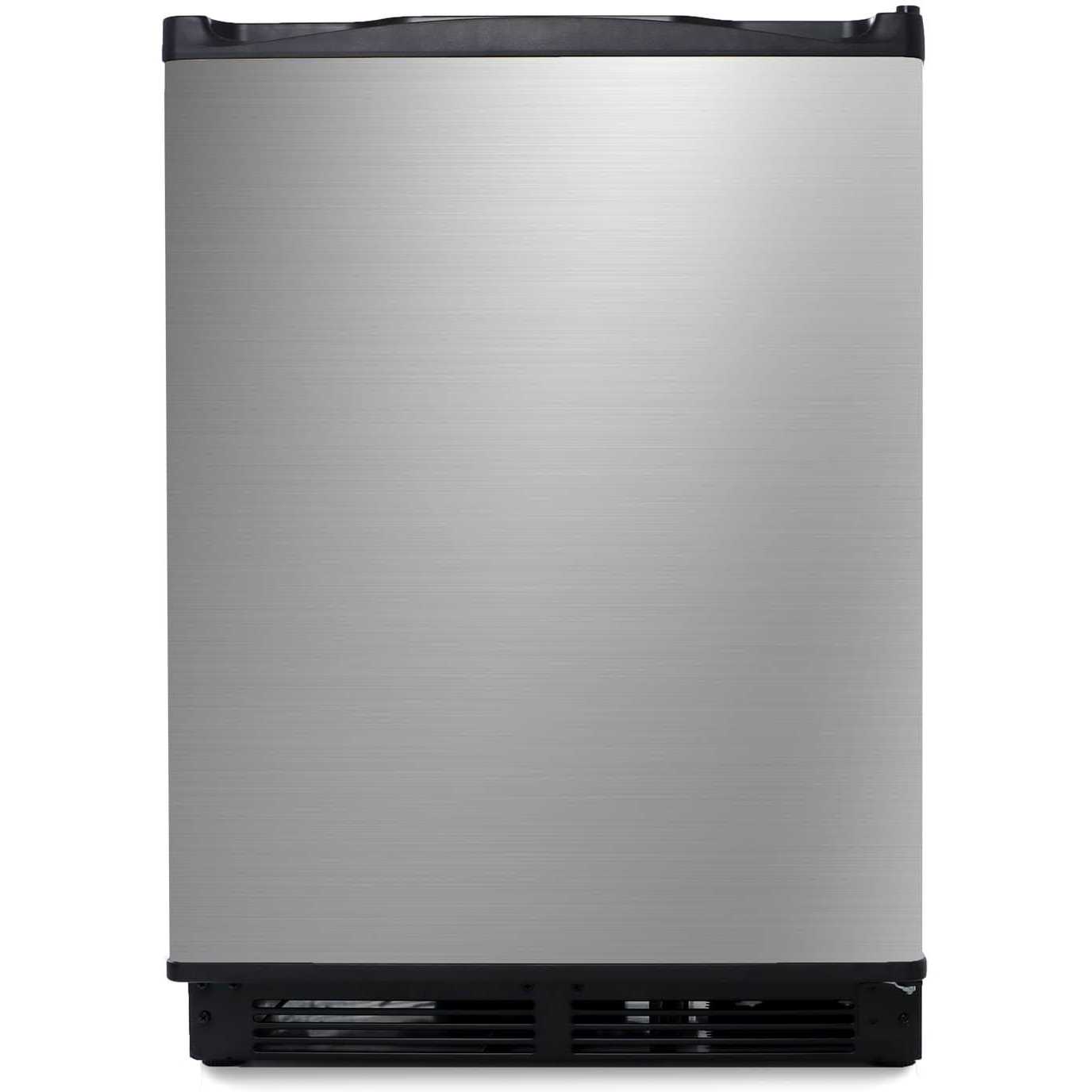 Maxximum 5.2-cu ft Built-In/freestanding Mini Fridge MAXBC52SD