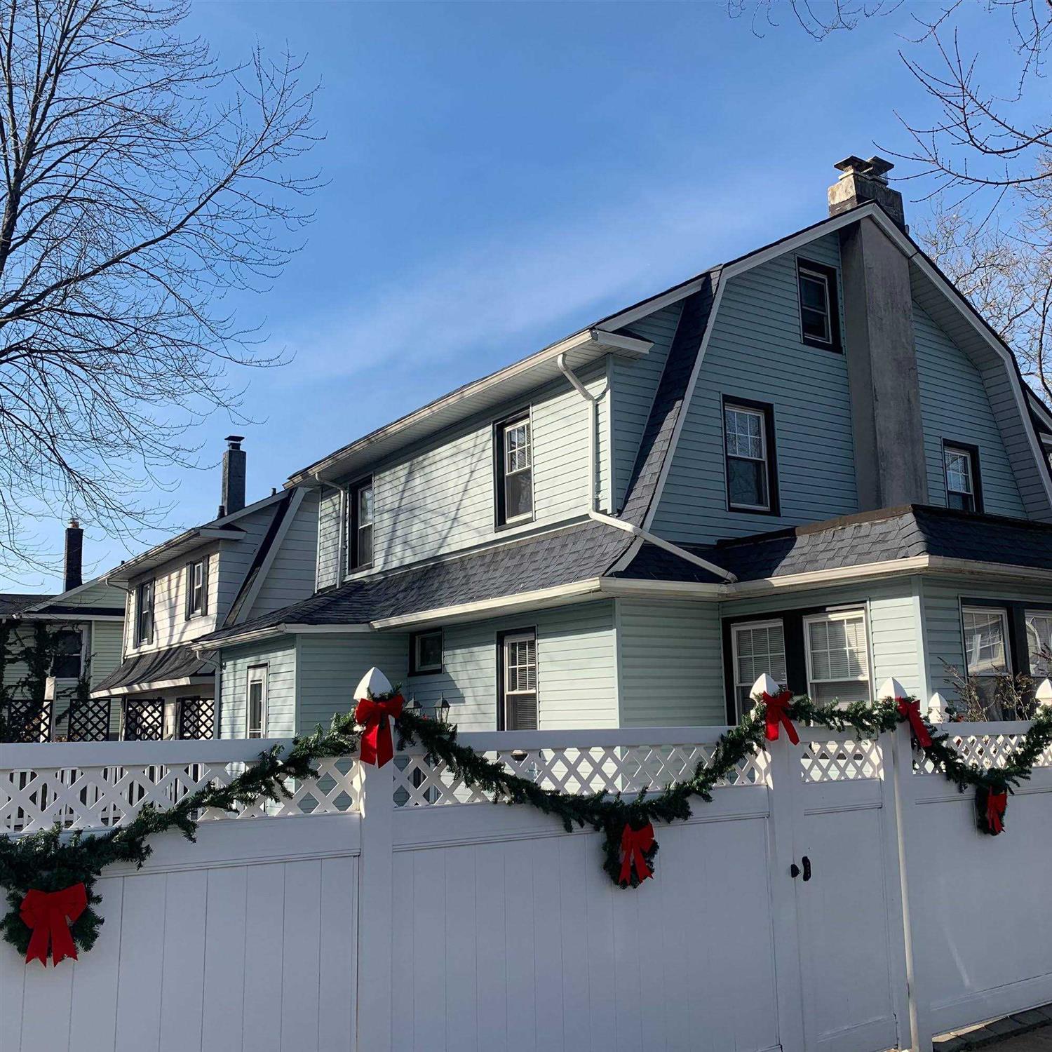 Northlight 50′ Commercial Length Canadian Pine Artificial Christmas Garland