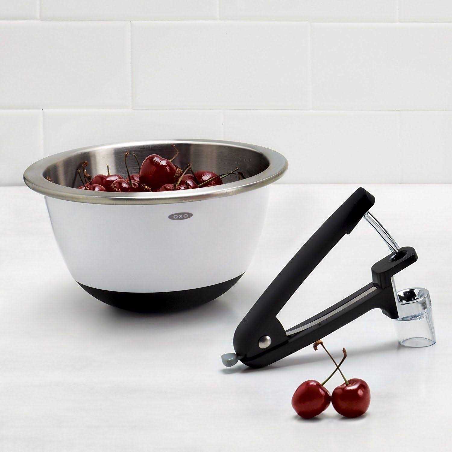 OXO Good Grips 3 Piece Stainless Steel Mixing Bowl Set