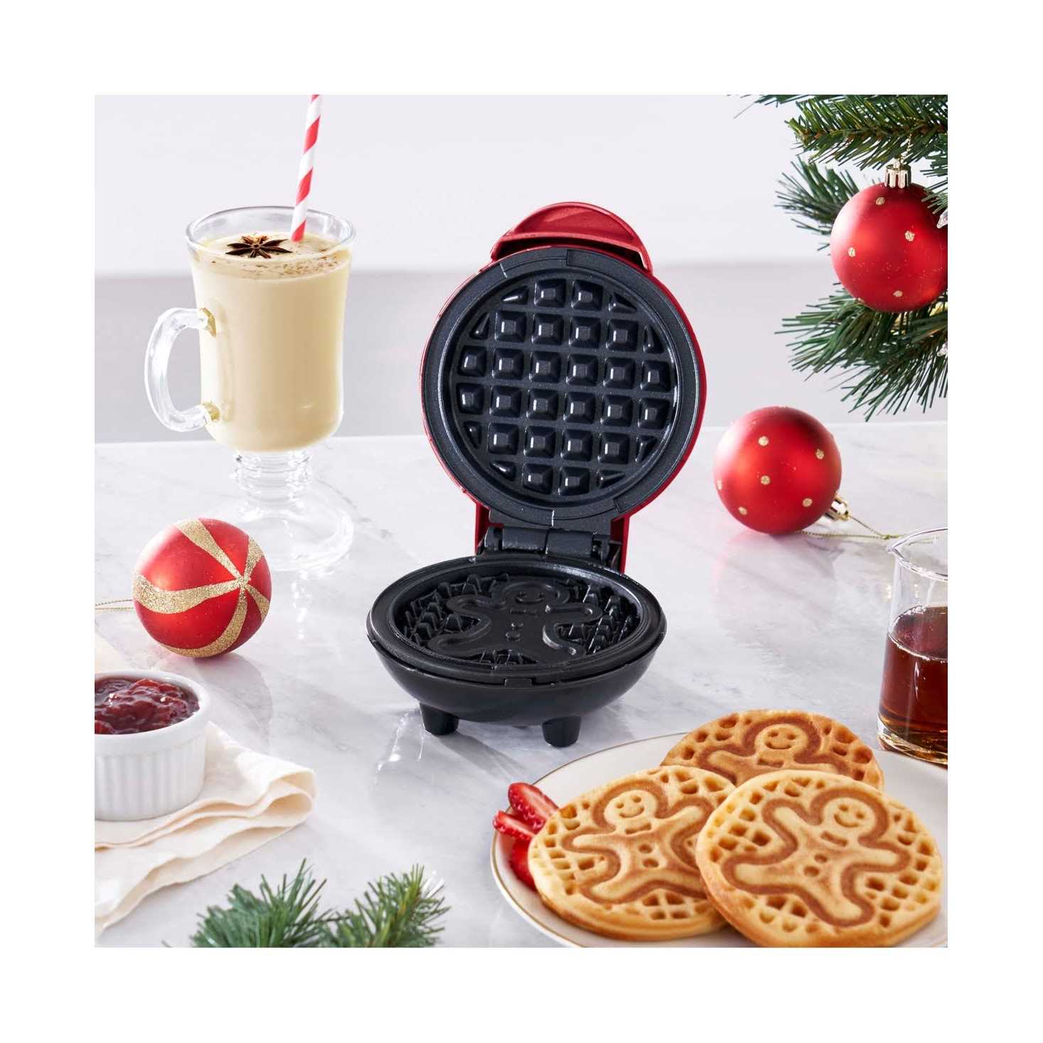 Dash Gingerbread Mini Waffle Maker