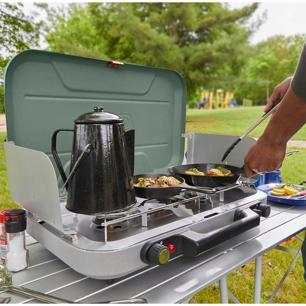 Coleman Cascade 328 3-Burner Camping Stove