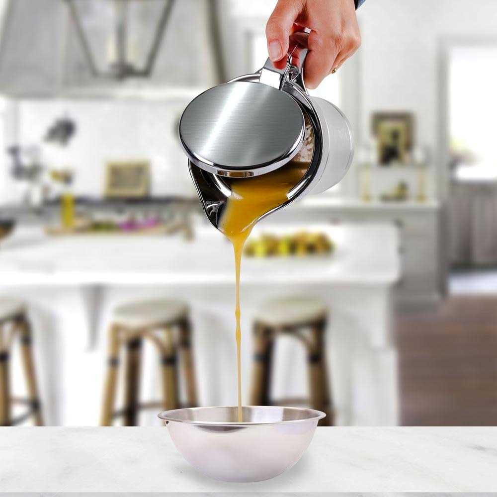 Ovente Stainless Steel Gravy Boat, Double Insulated Sauce Jug with Hinged Lid, 14oz Ideal for Serving Cream or Salad Dressing at Family Dinner