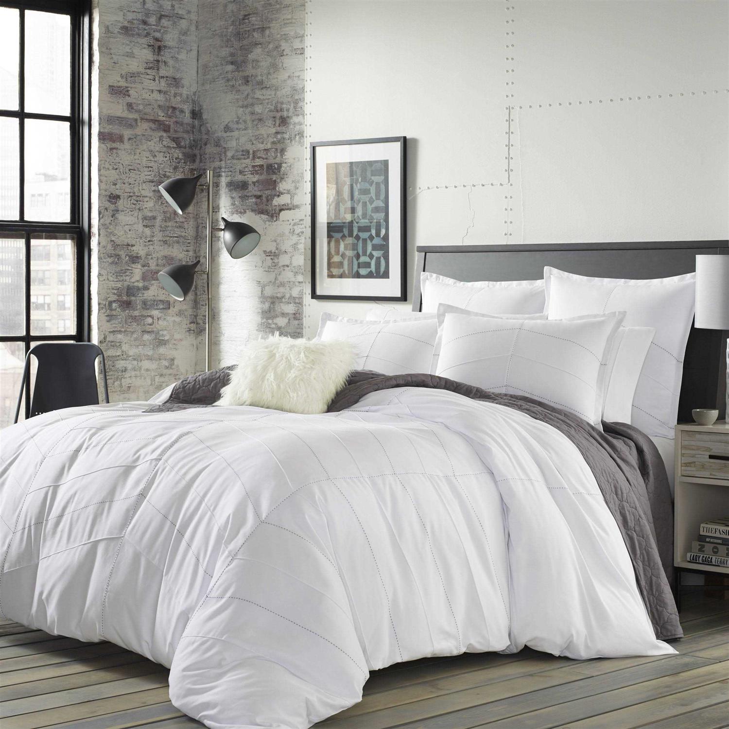 City Scene Courtney Comforter Set