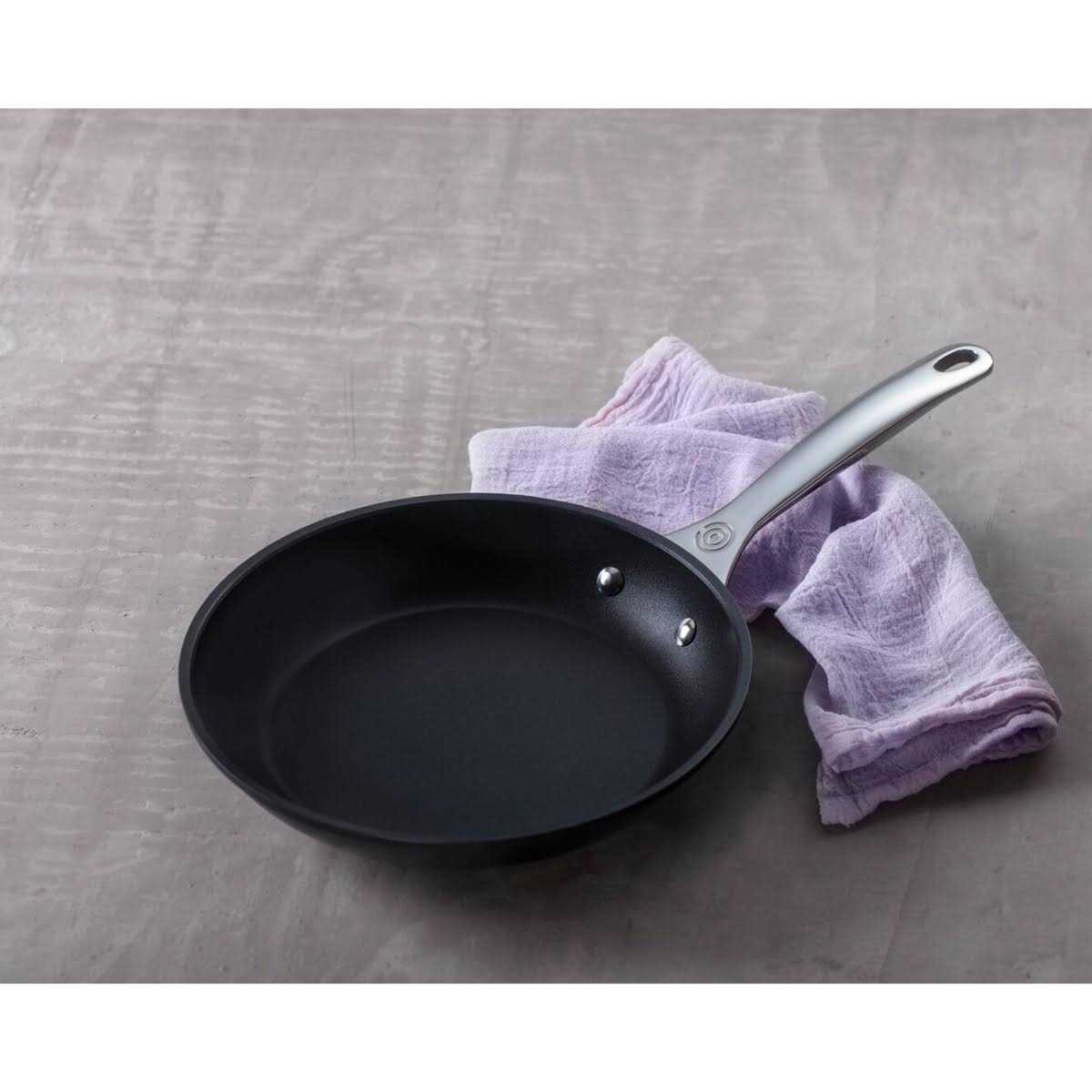 Le Creuset Toughened Nonstick PRO Fry Pan