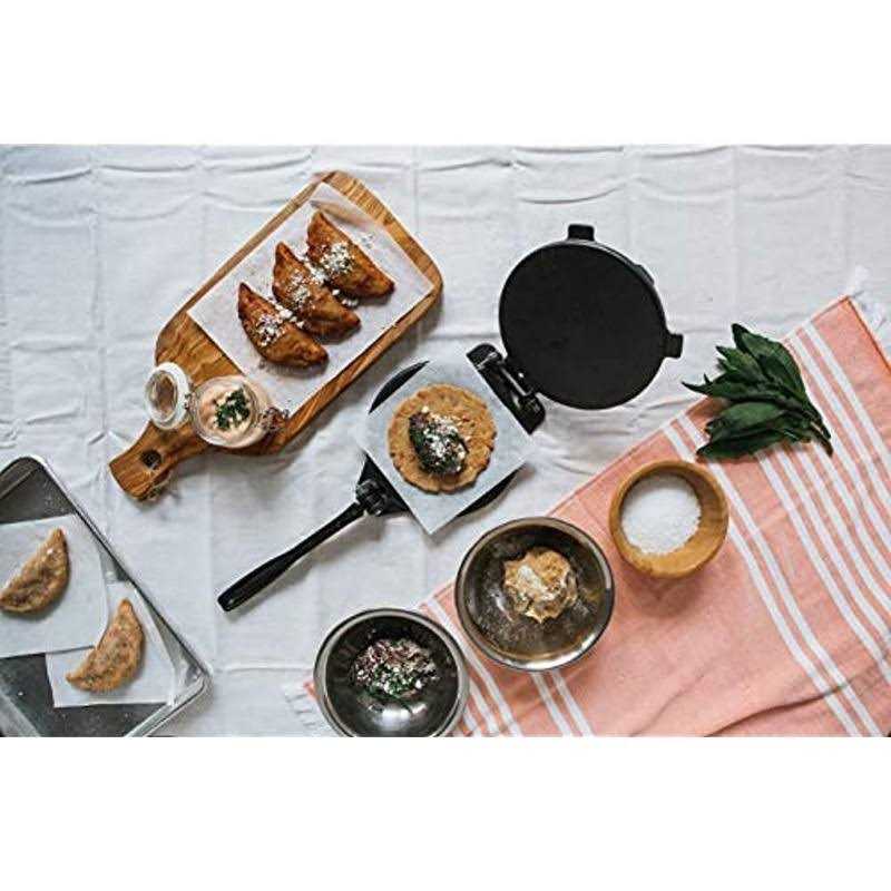 Victoria Cast Iron Tortilla Press