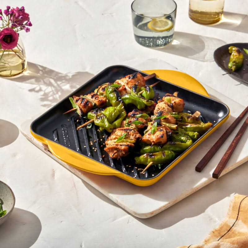 Le Creuset 9.5 Cast Iron Square Griddle Pan
