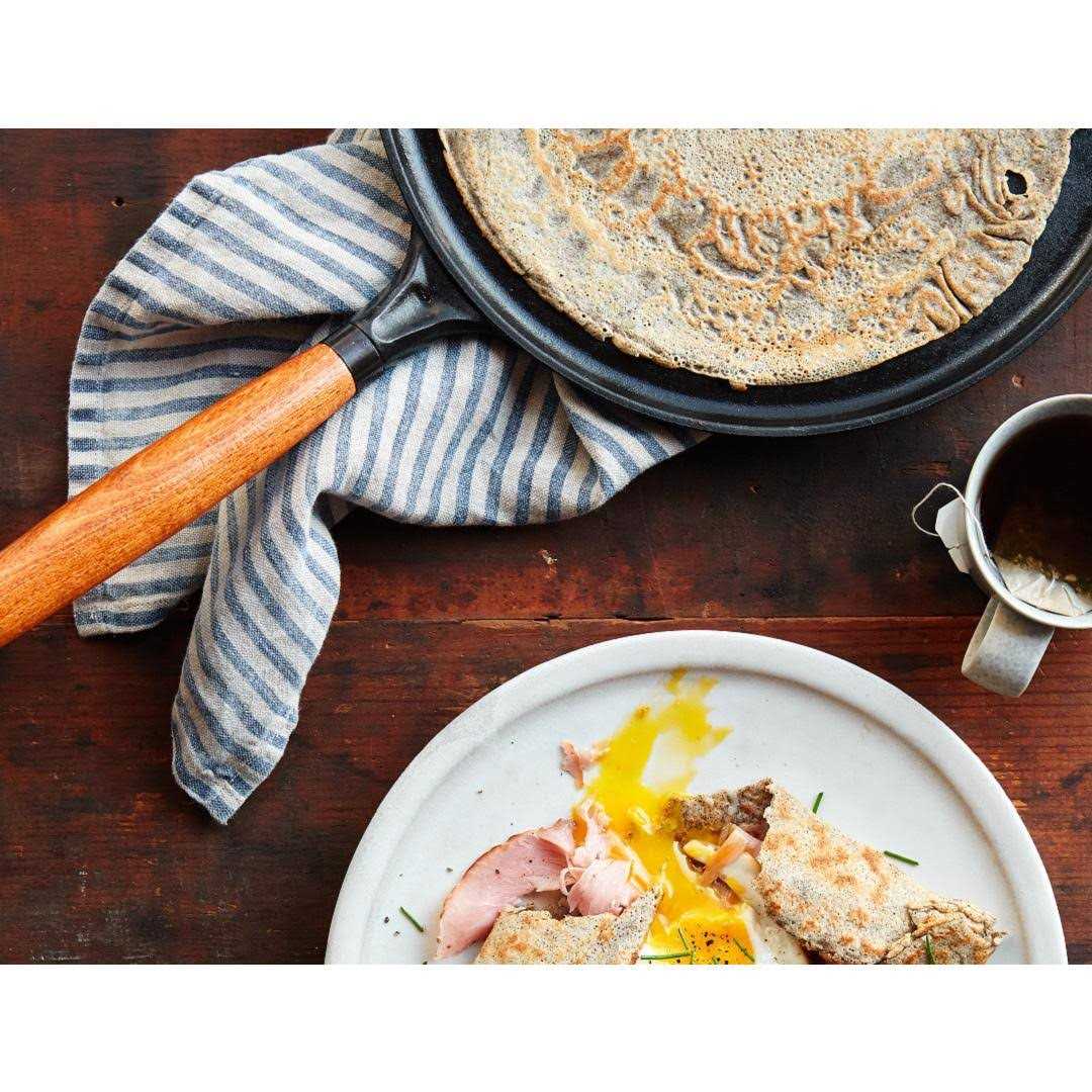 Staub Cast Iron Crepe Pan with Spreader & Spatula