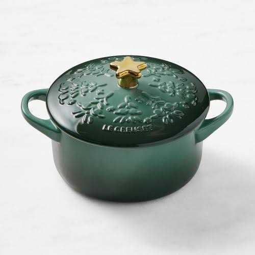 Le Creuset Mini Cocotte Star