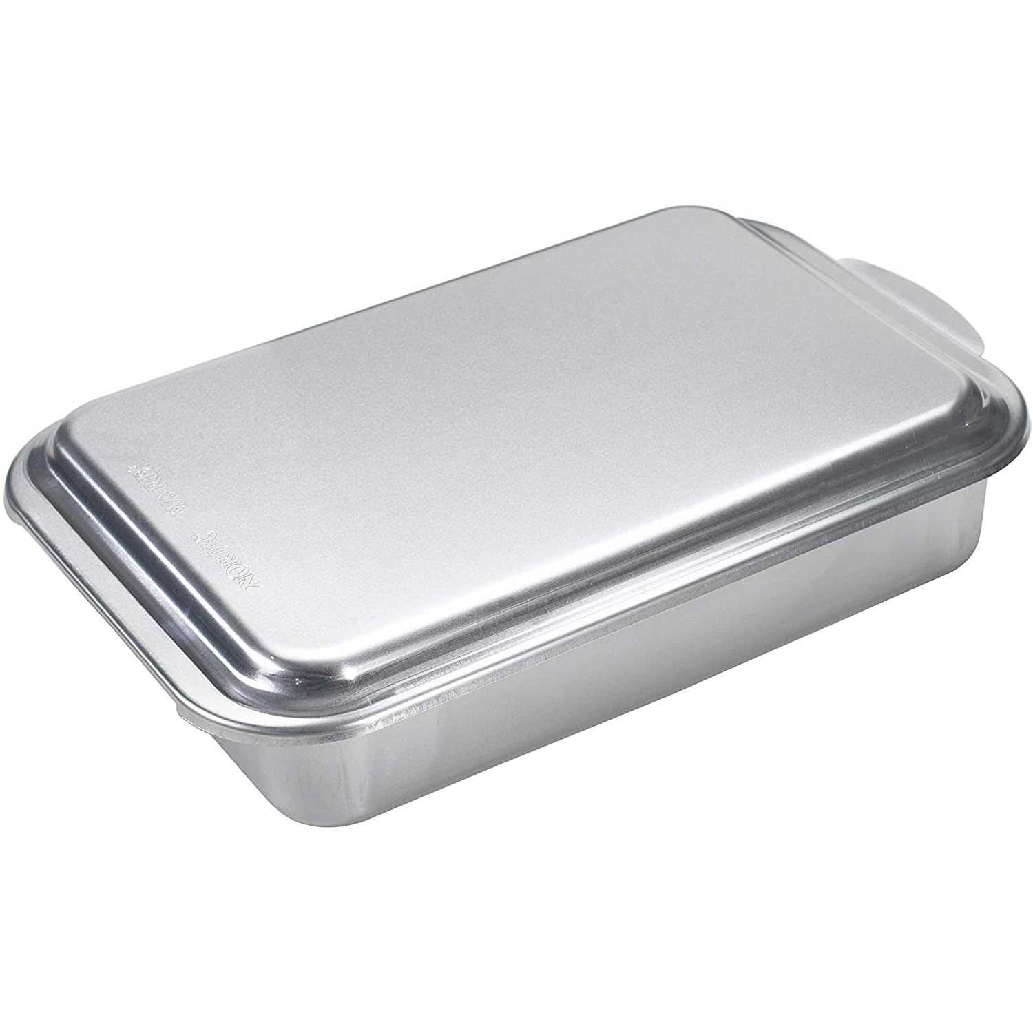Nordic Ware Classic Metal 9×13 Covered Cake Pan