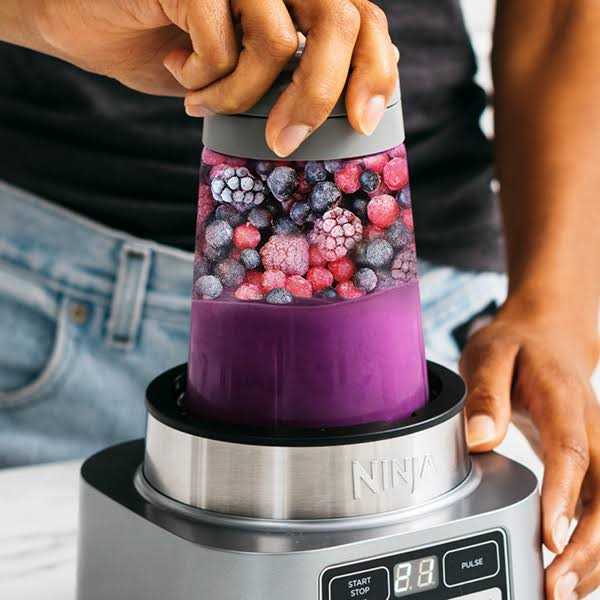 Ninja Foodi Smoothie Bowl Maker and Nutrient Extractor/Blender 1200wp with Exclusive Sauce Preset