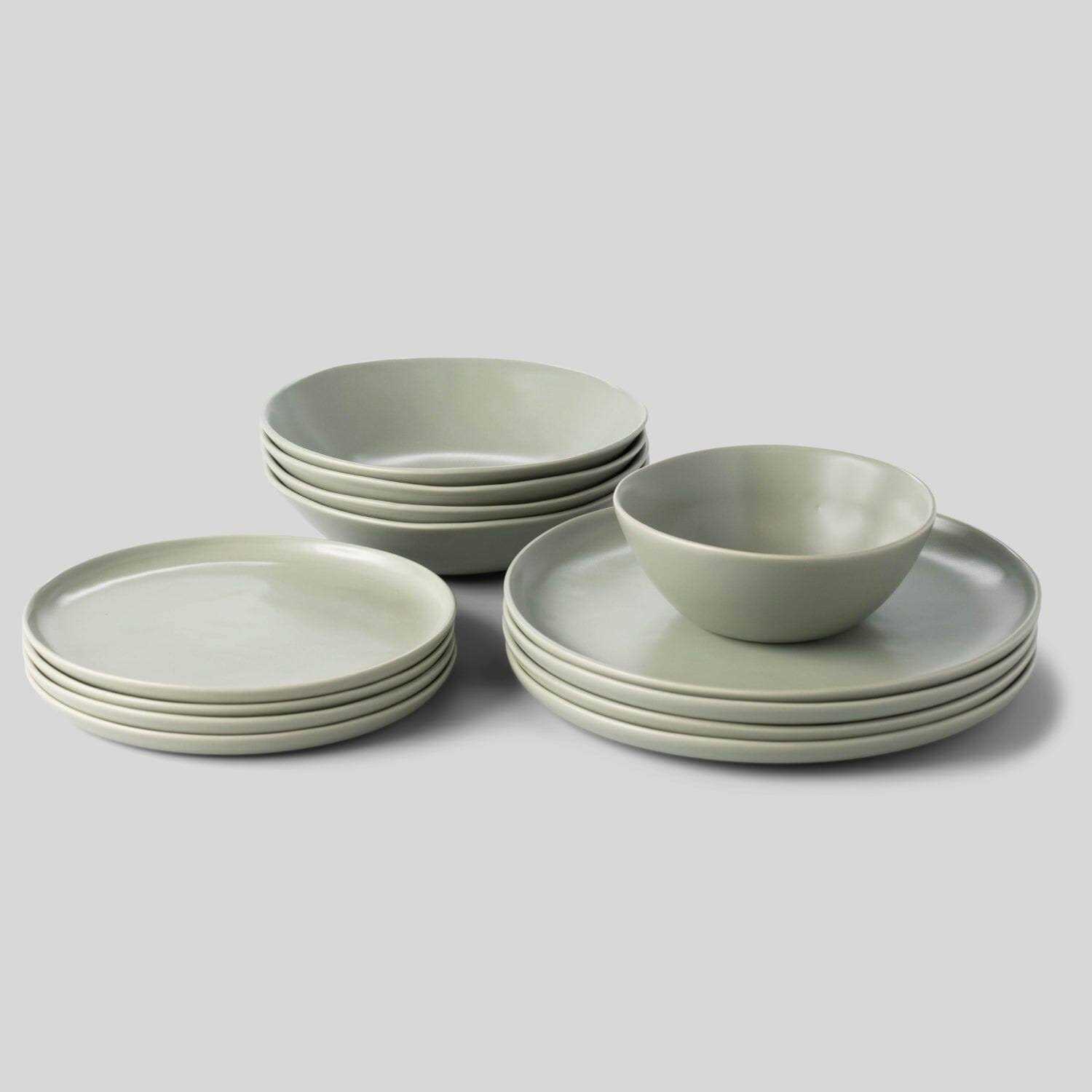 Fable Base Dinnerware Set