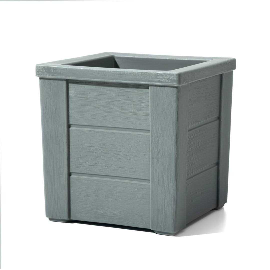 Step2 Lakewood Planter