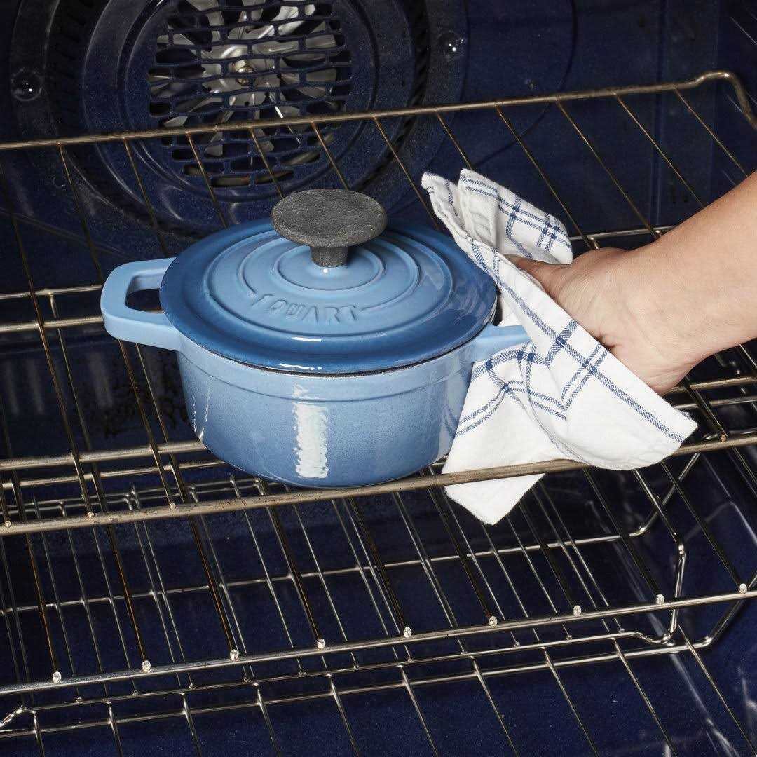 Smith & Clark Cast Iron Dutch Oven