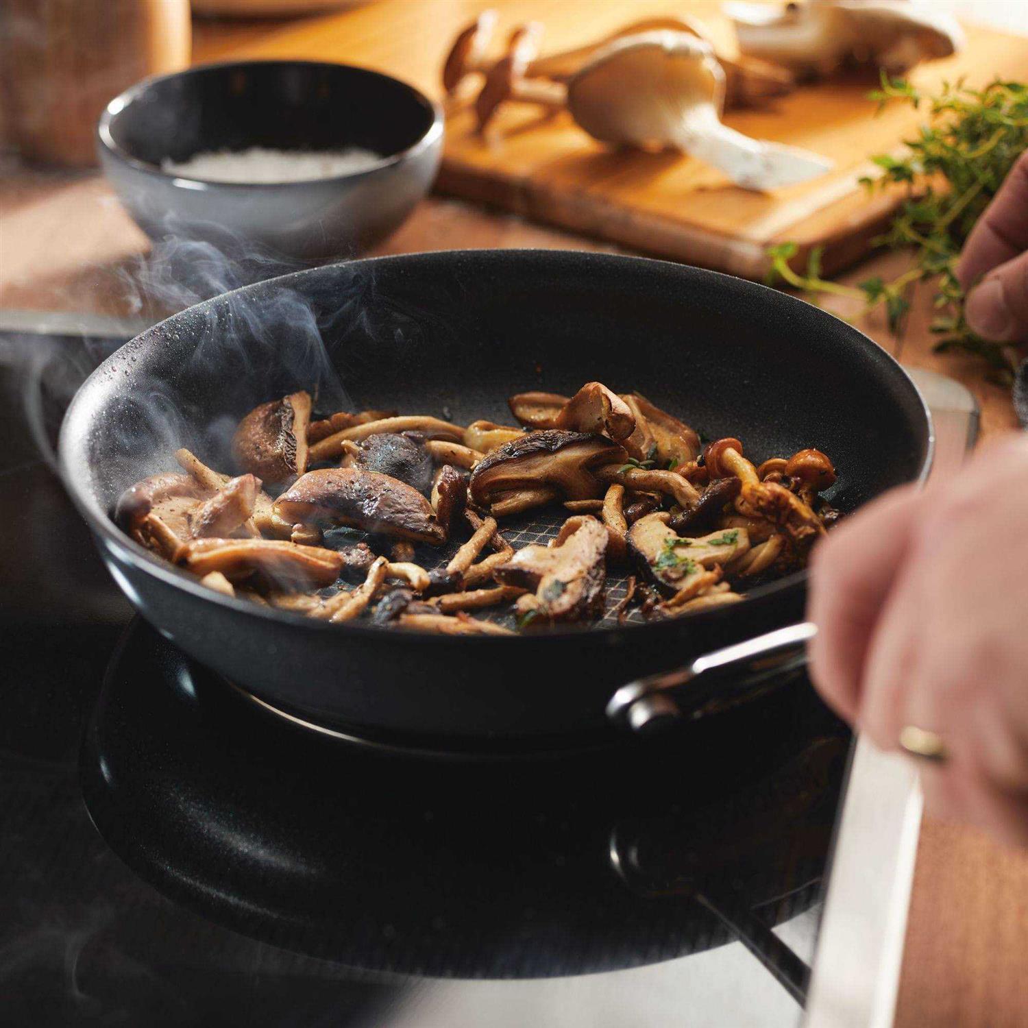 Anolon X Hybrid Nonstick Induction Frying Pan
