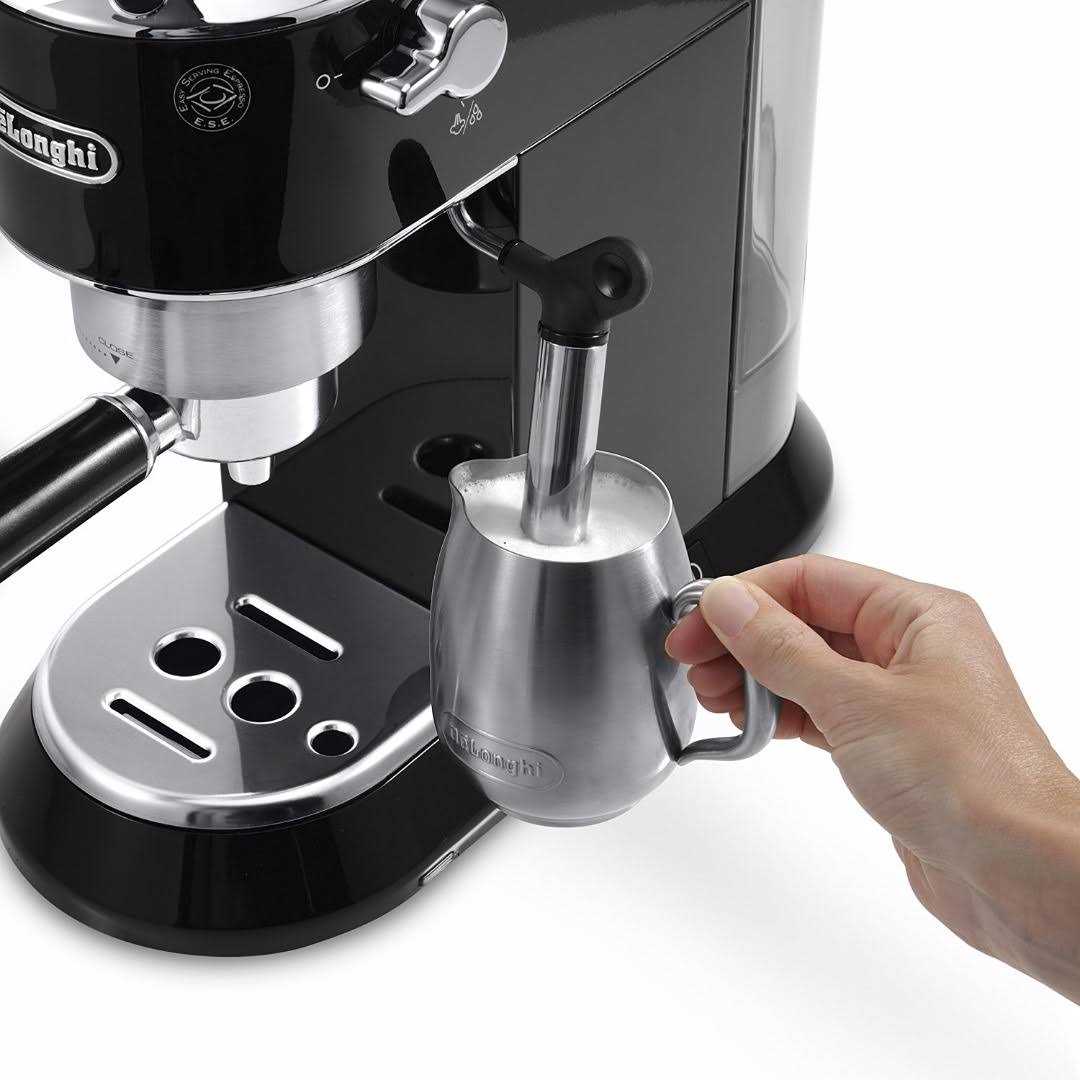 De’Longhi Dedica EC 680