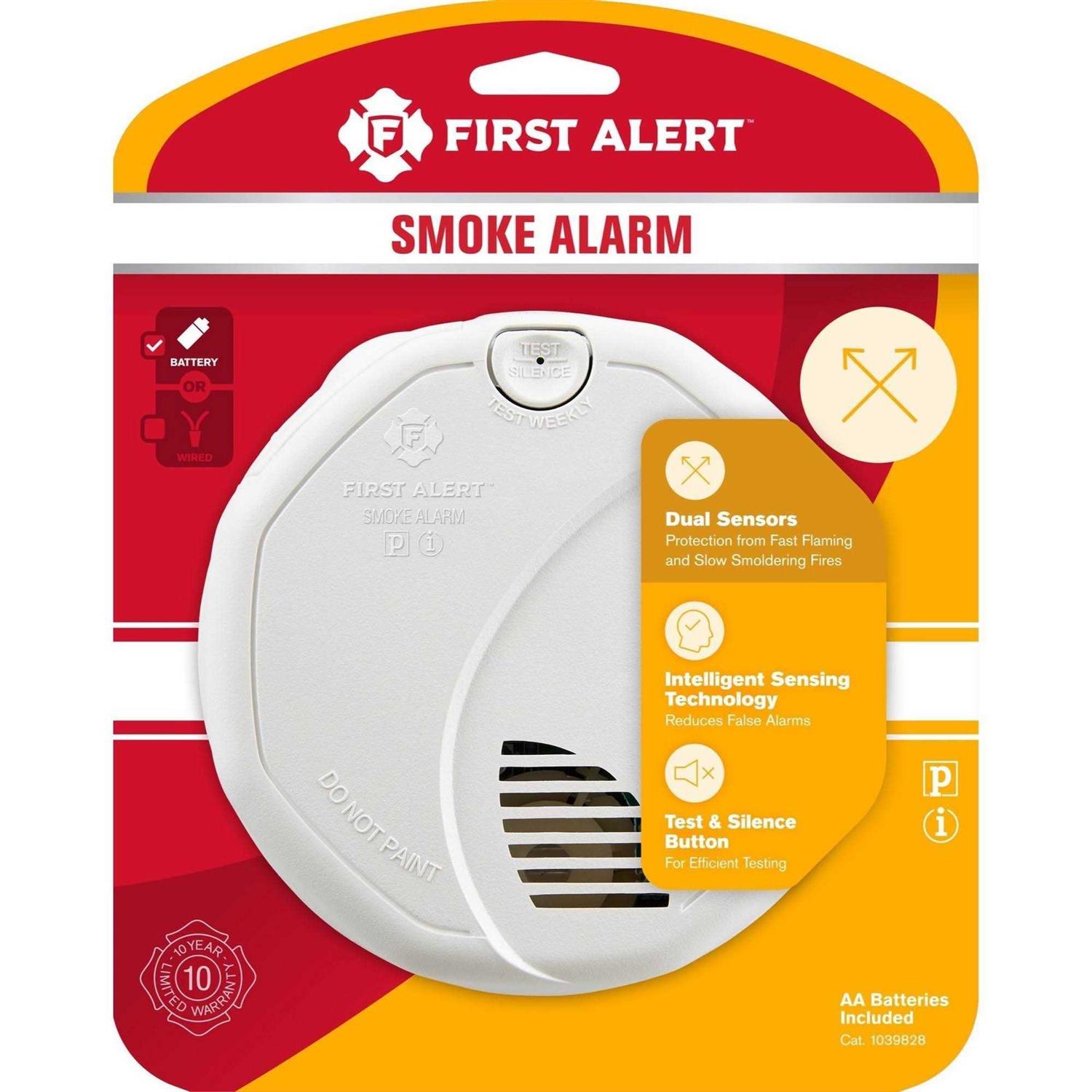 First Alert SA320CN Photoelectric and Ionization Battery-Powered Smoke Alarm 1039828