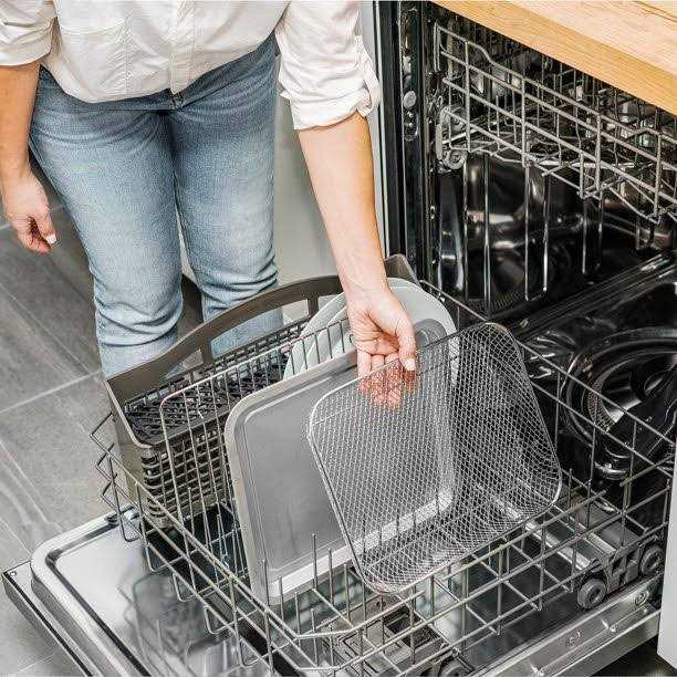 Beautiful 6 Slice Touchscreen Air Fryer Toaster Oven