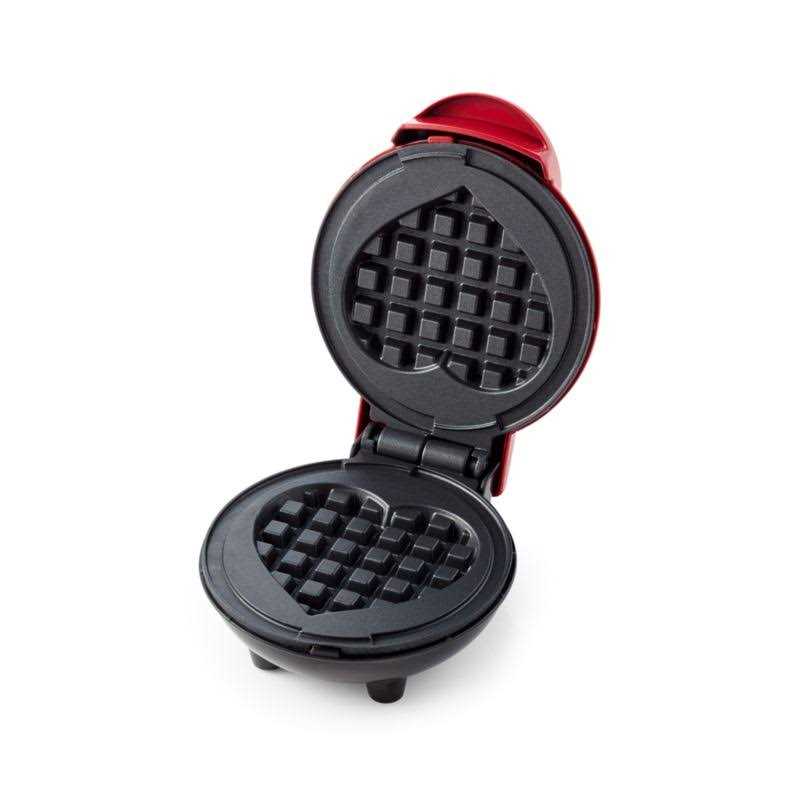 Dash Heart Mini Waffle Maker