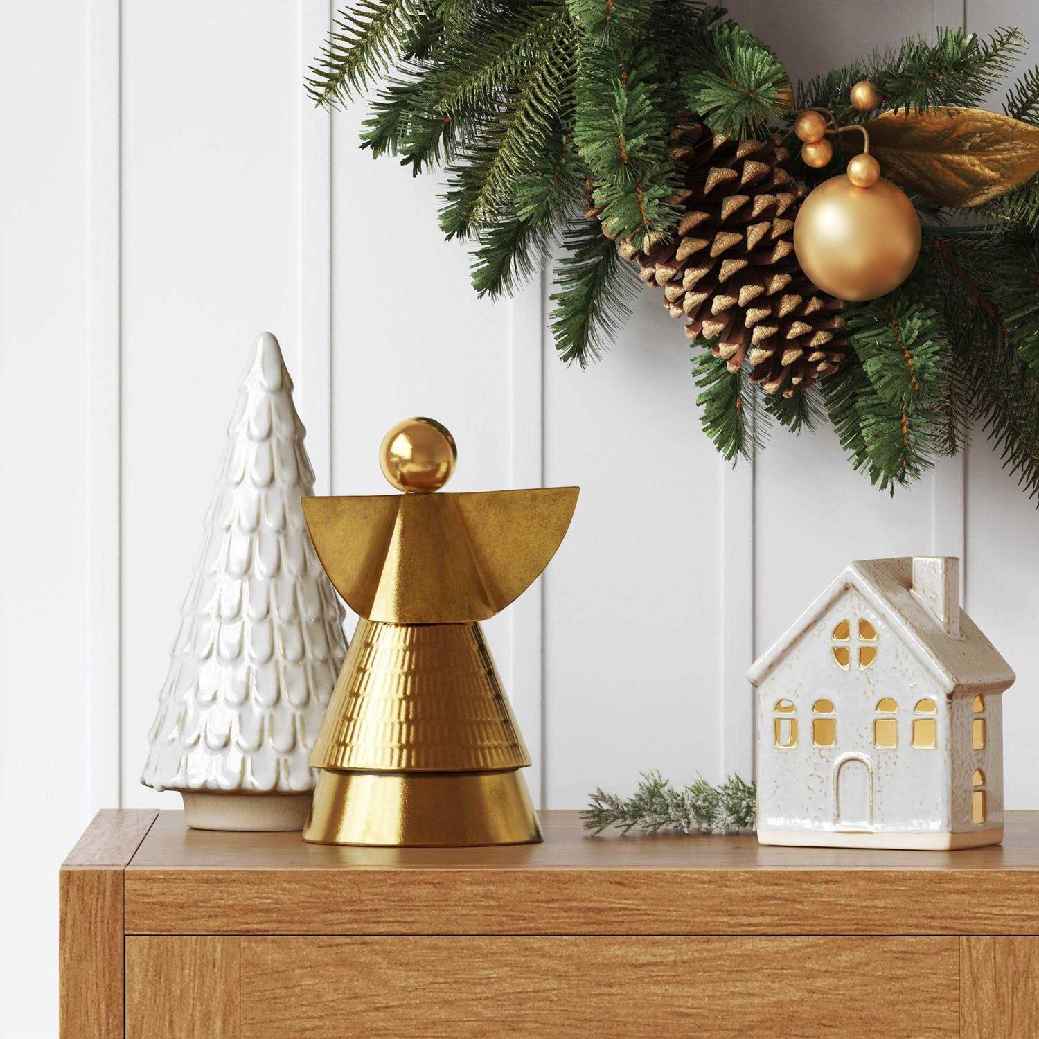 Wondershop 5.37 Battery Operated LED Lit Ceramic House Christmas Village Building