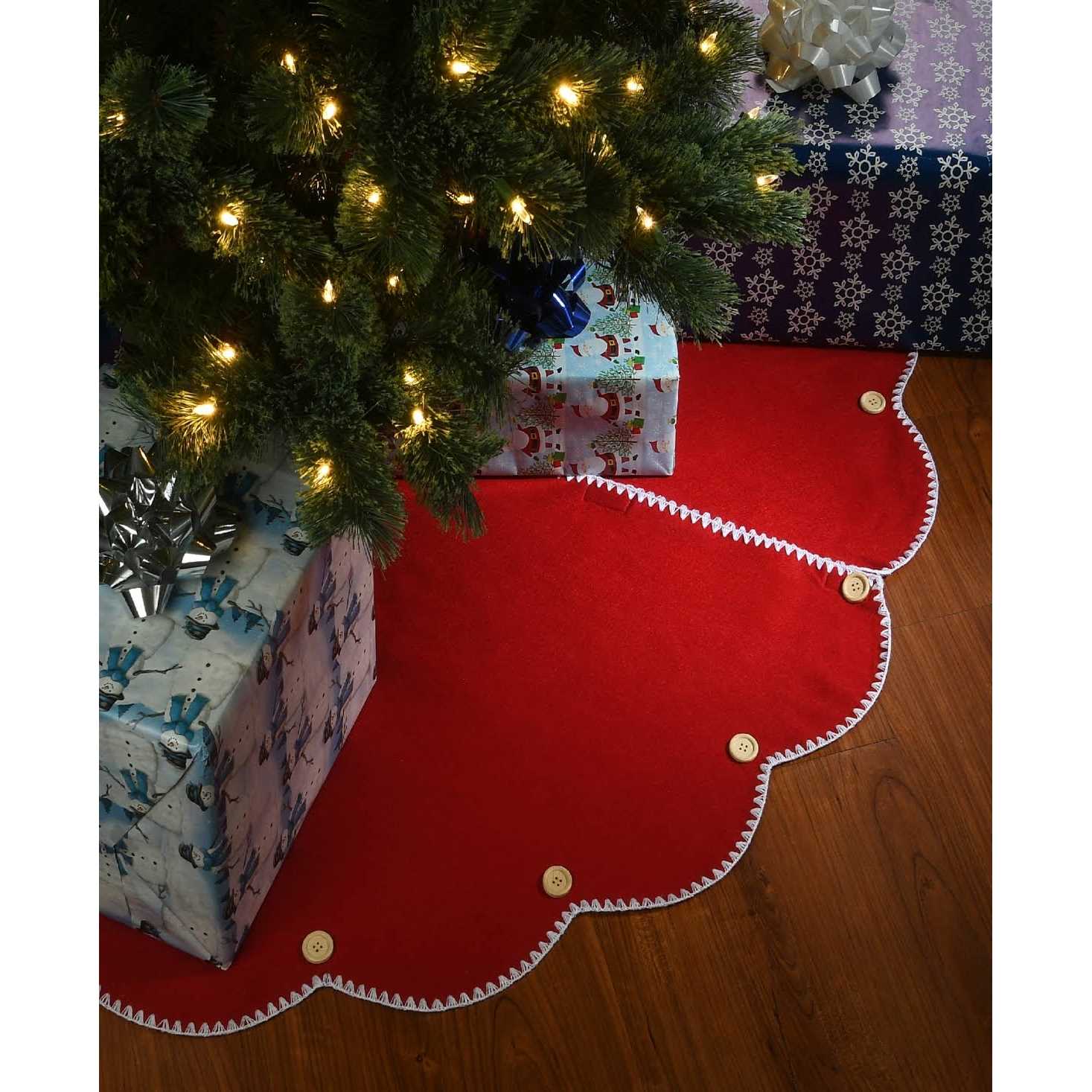 National Tree Company General Store Scalloped Red Christmas Tree Skirt