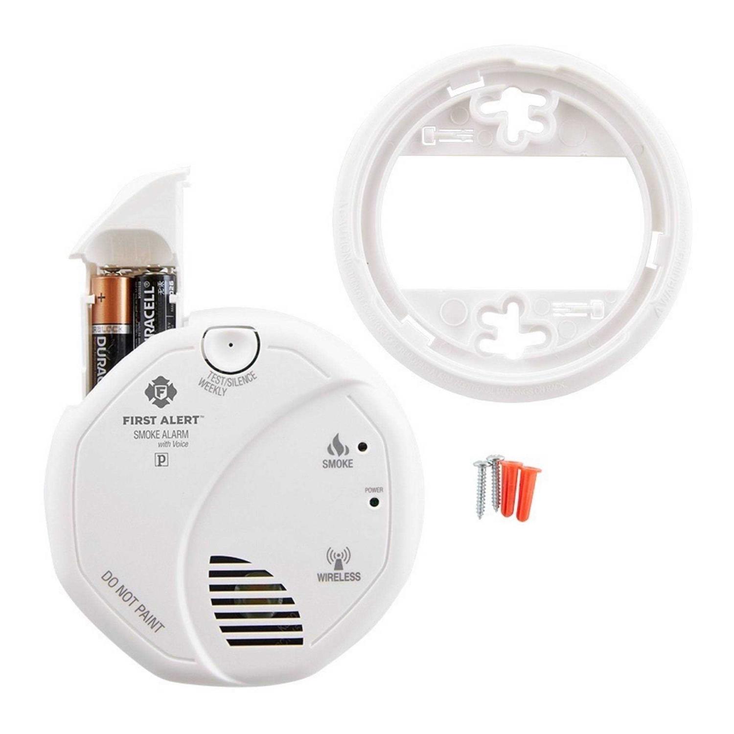 First Alert SA511CN2-3ST Interconnected Wireless Smoke Alarm with Voice Location