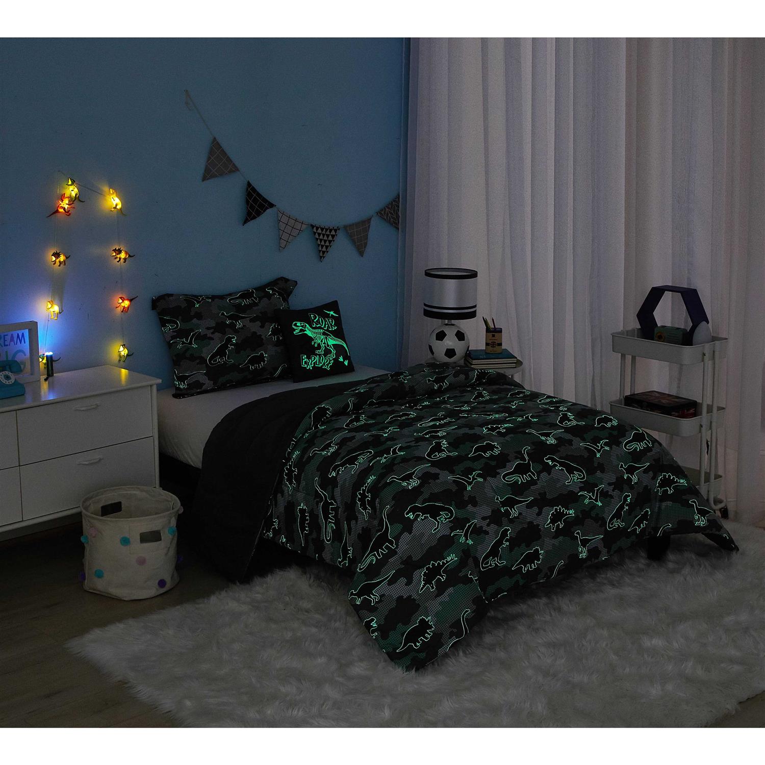 Your Zone 5 Piece Glow In the Dark Comforter Set with Bonus String Light