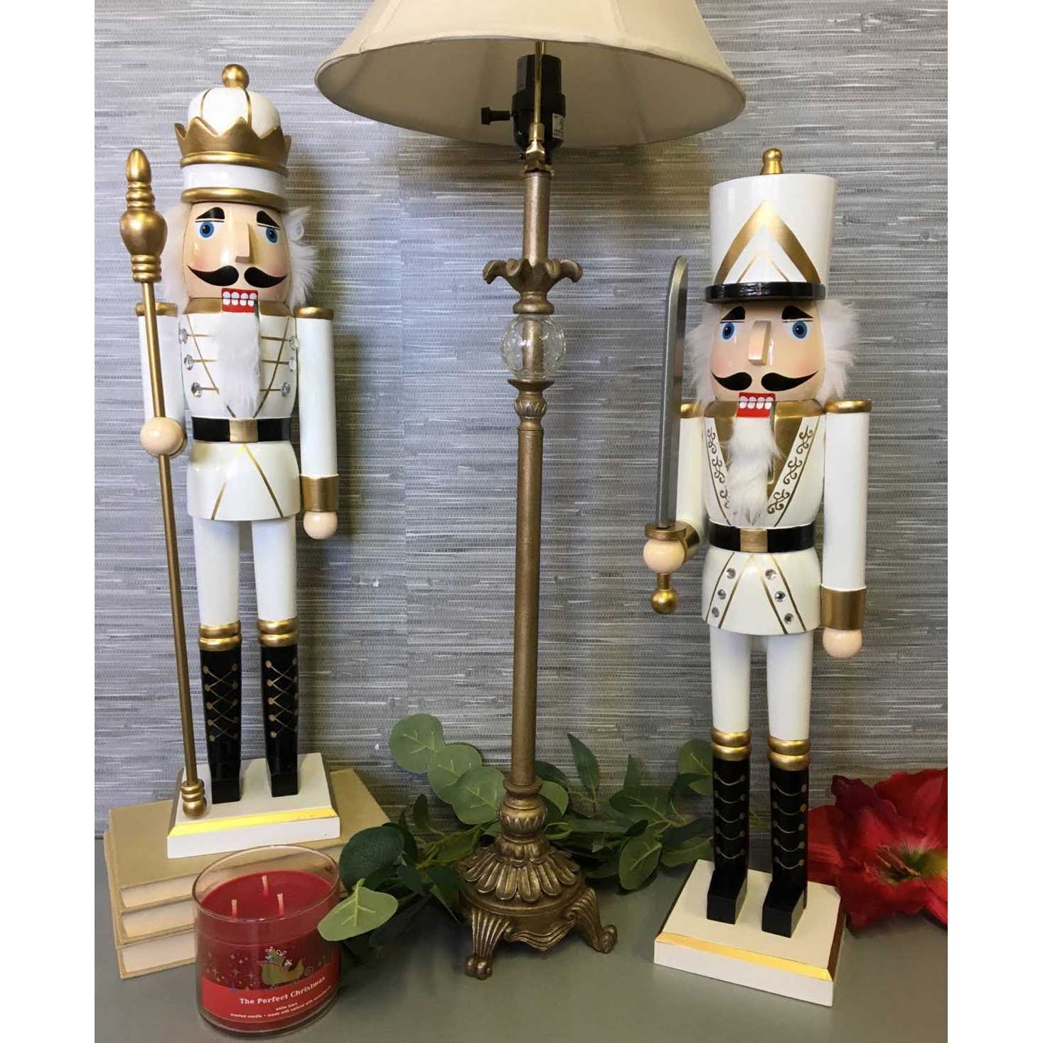 Santa’s Workshop 24 King Guard Nutcracker