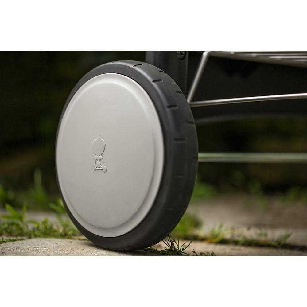 Weber Performer Deluxe 22