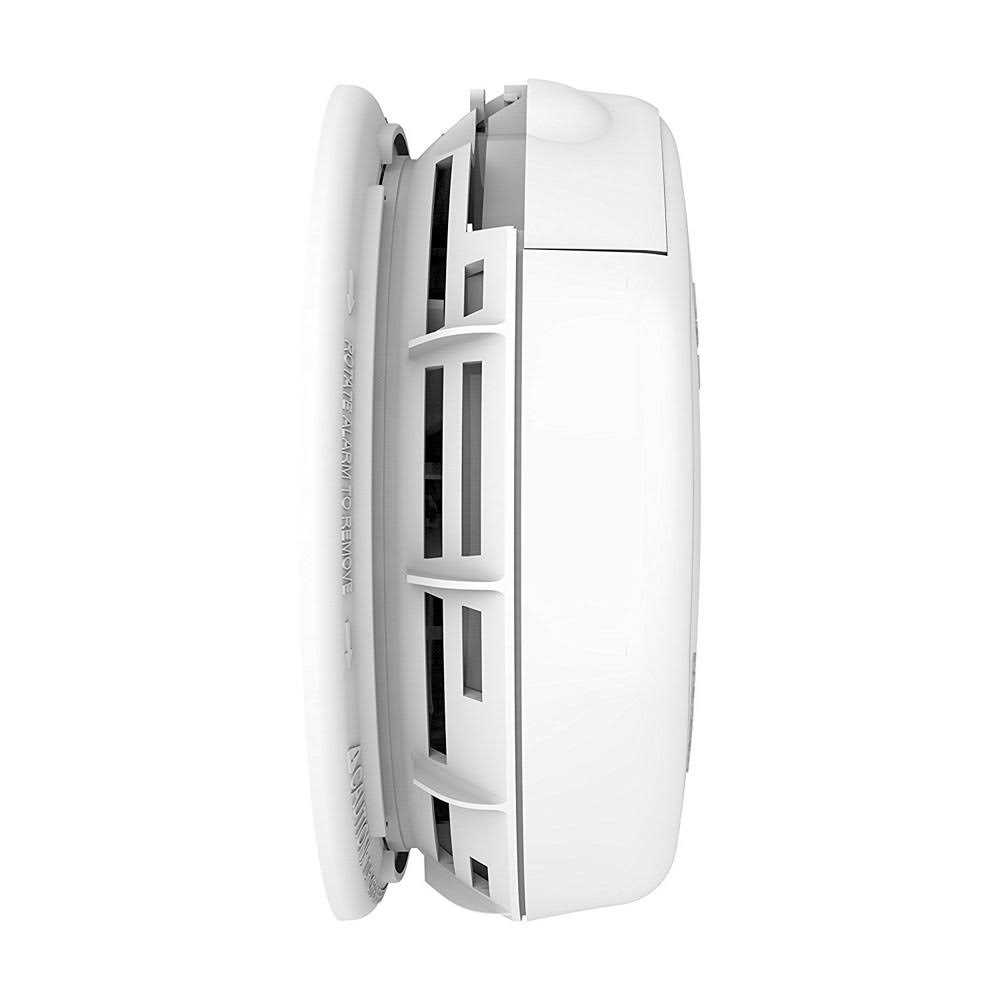 First Alert Dual Sensor Smoke Alarm