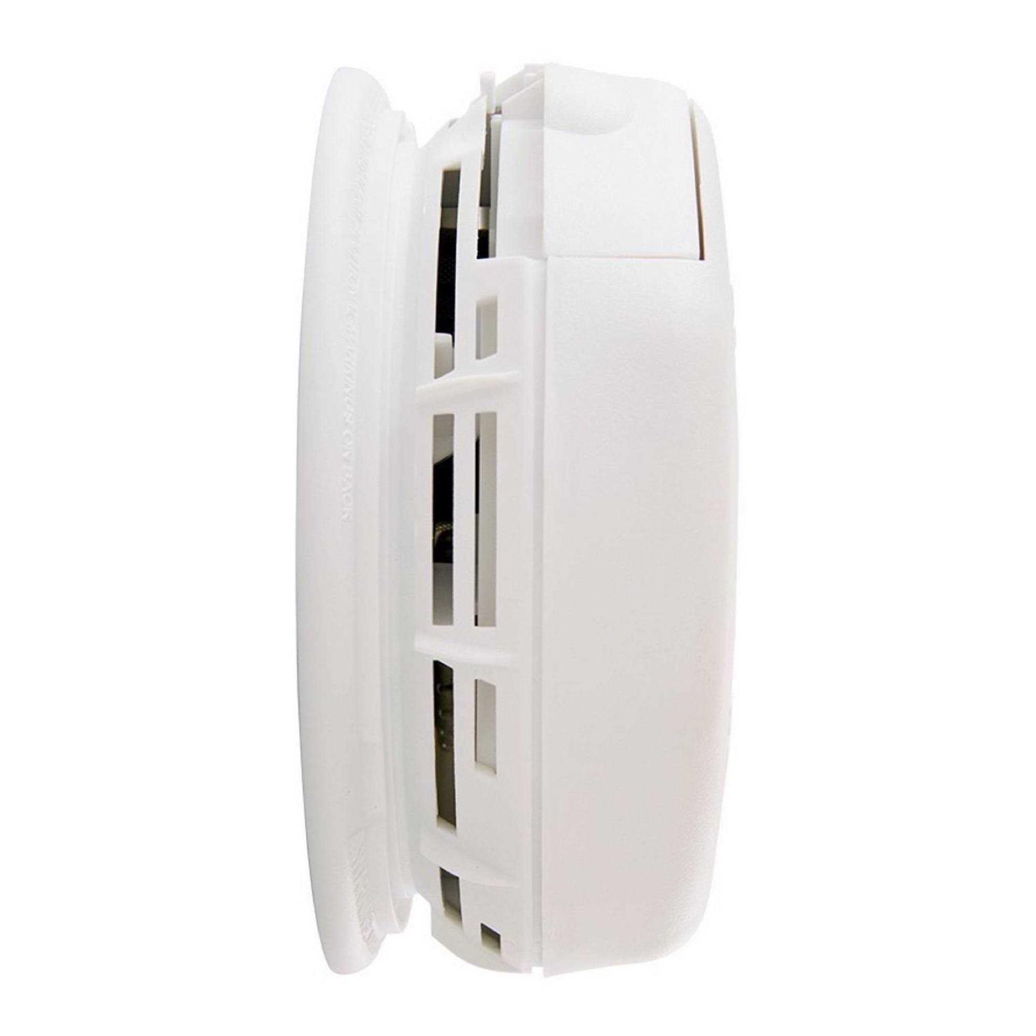 First Alert SA320CN Photoelectric and Ionization Battery-Powered Smoke Alarm 1039828