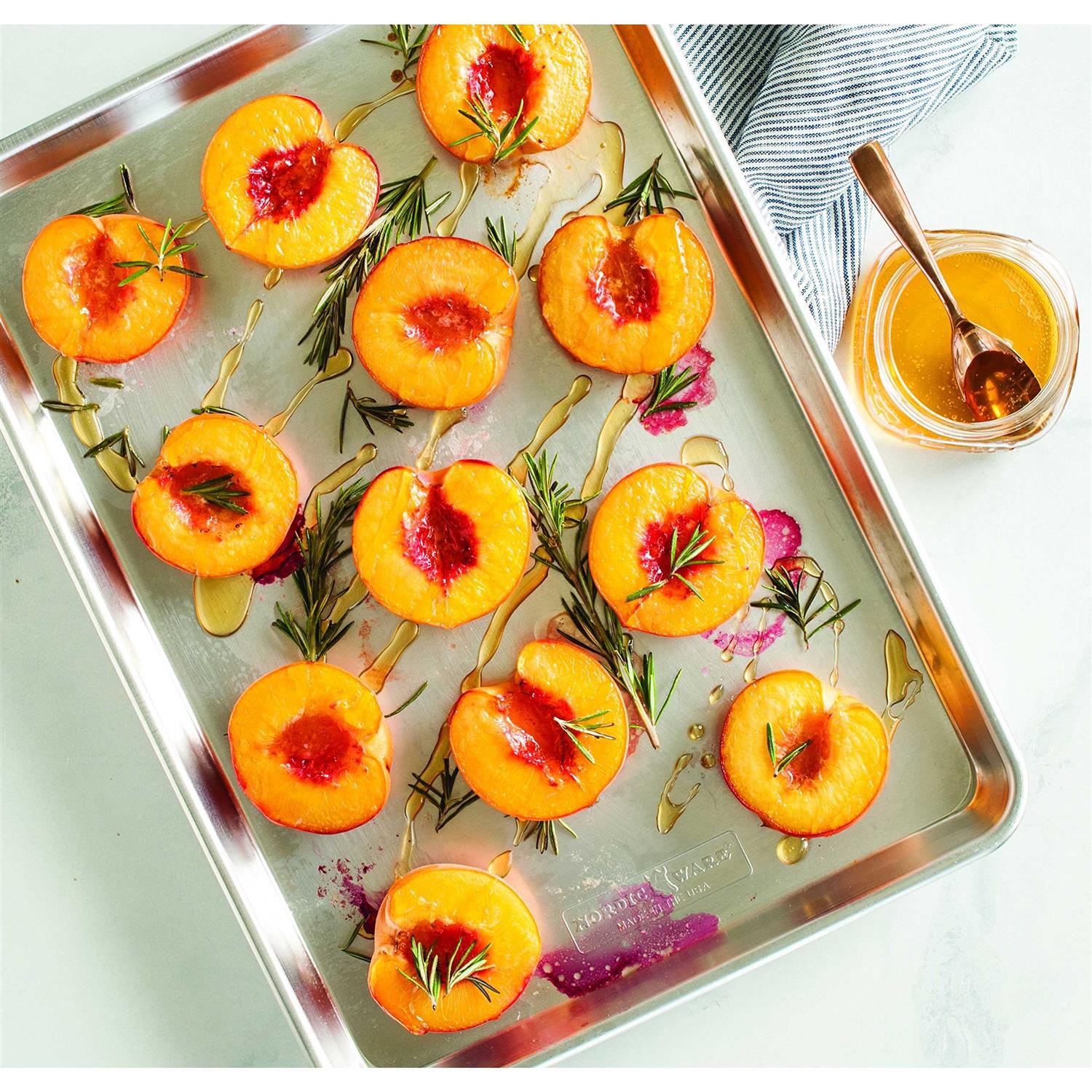 Nordic Ware Baker’s Half Sheet with Lid