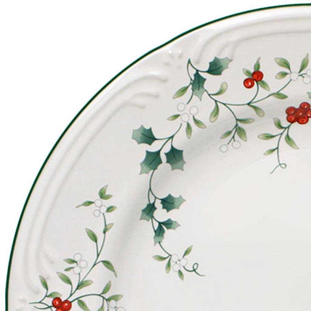 Pfaltzgraff Winterberry 16 Piece Dinnerware Set